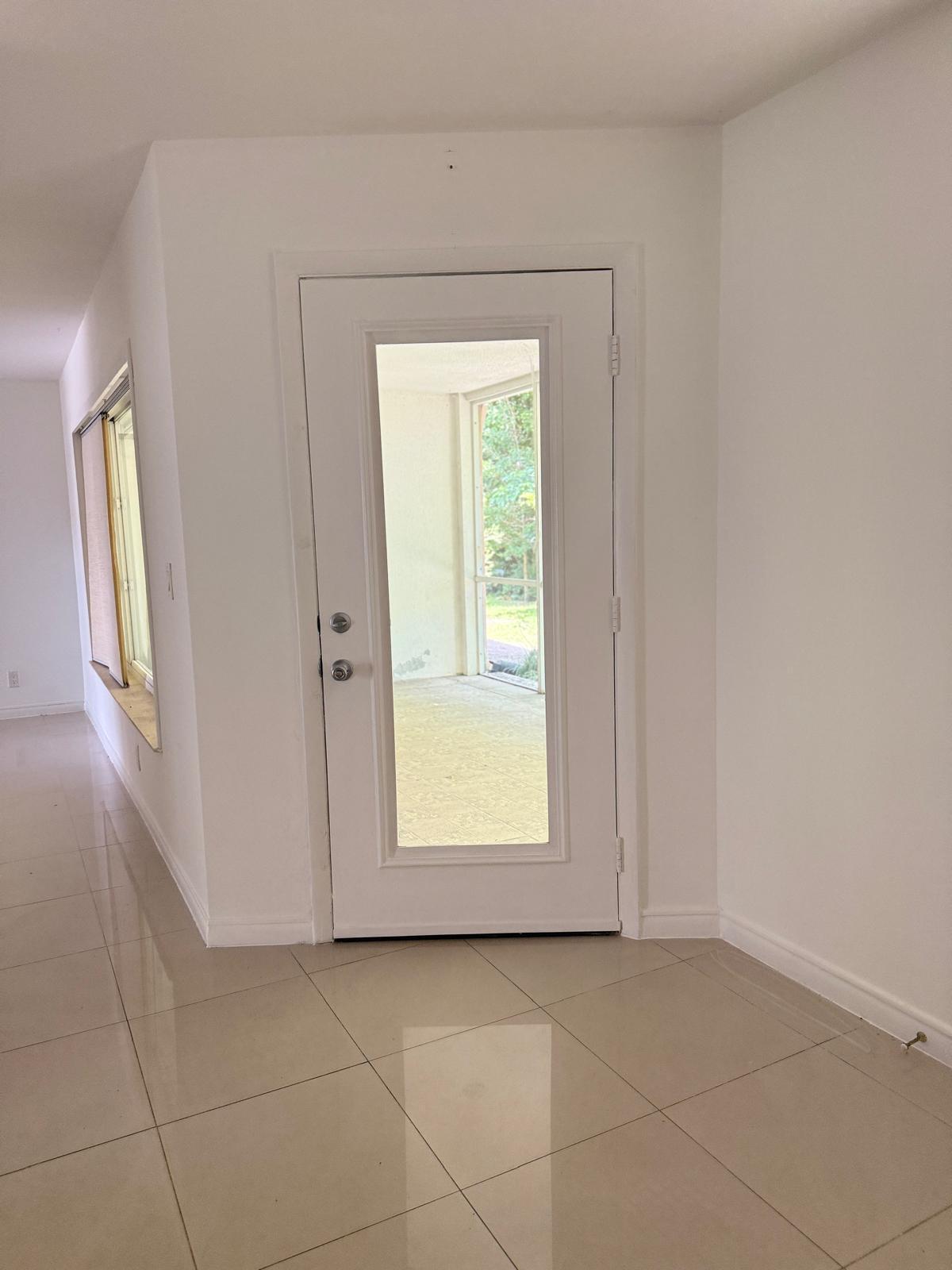 815 West Boynton Beach Boulevard 15-103 Property Photo 5