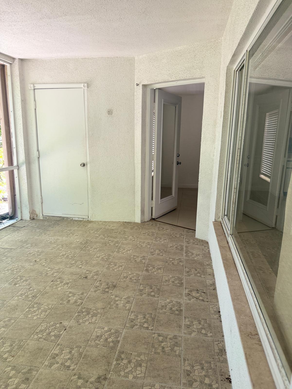 815 West Boynton Beach Boulevard 15-103 Property Photo 7