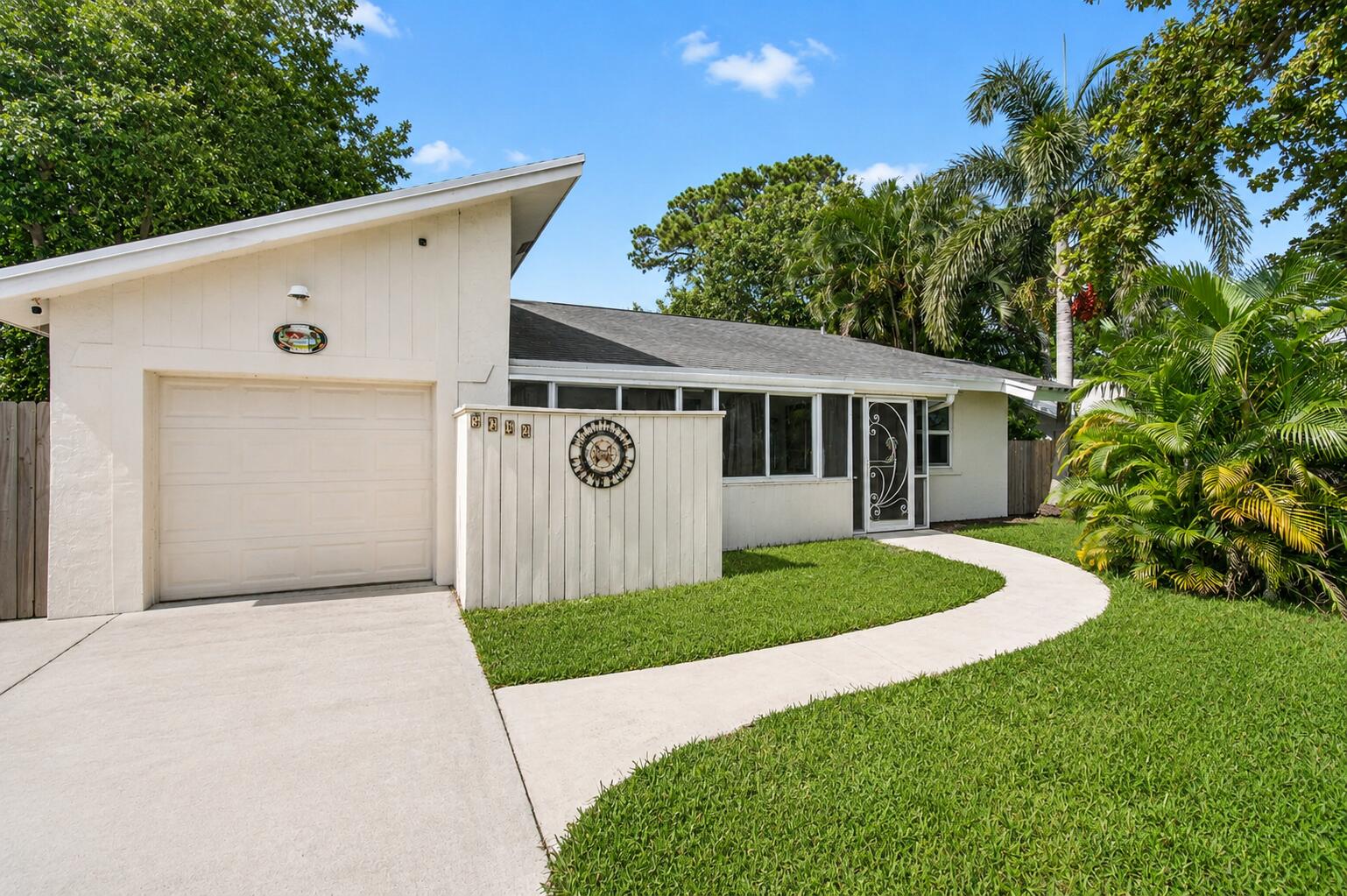 5442 Sunrise Boulevard Property Photo 1