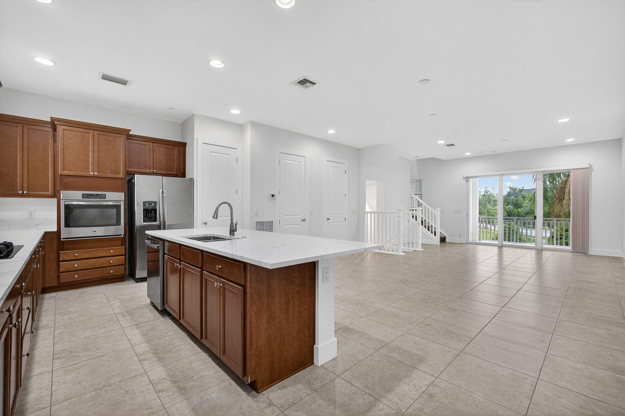 7089 Edison Place Property Photo 13