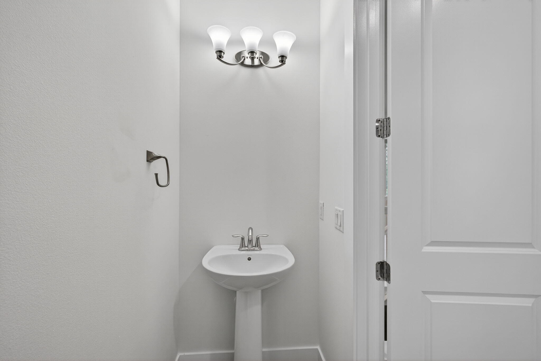 7089 Edison Place Property Photo 14