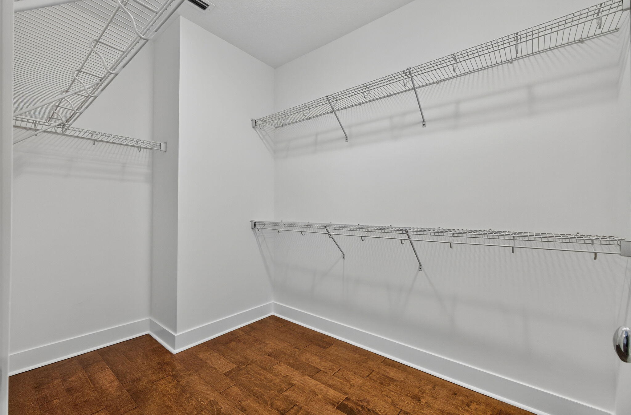 7089 Edison Place Property Photo 24