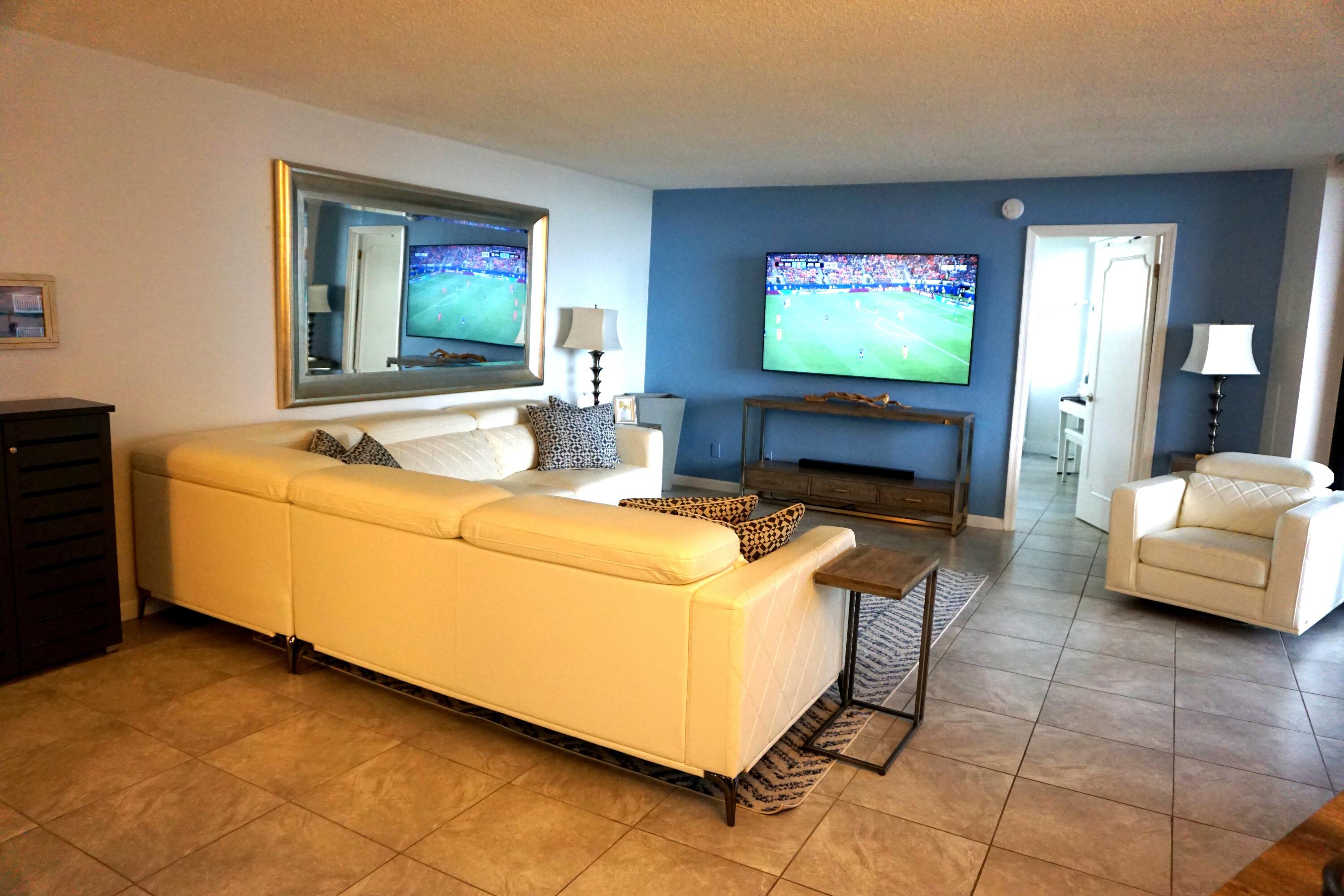 2800 N Ocean Drive B-12c Property Photo 7