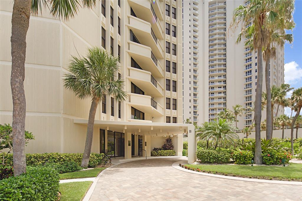 2800 N Ocean Drive B-12c Property Photo 17