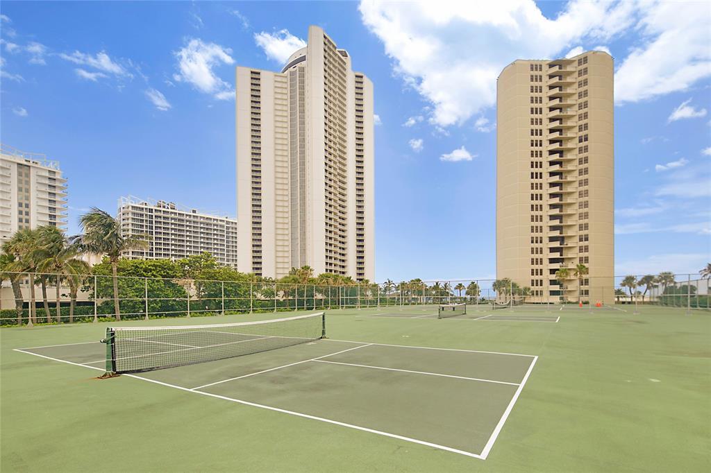 2800 N Ocean Drive B-12c Property Photo 19