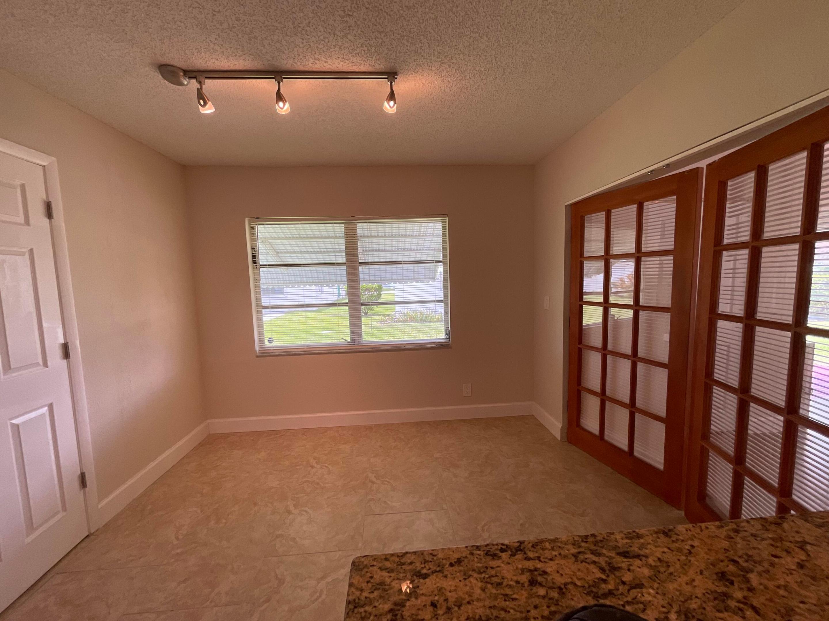 2016 Sw 16th Avenue Property Photo 6