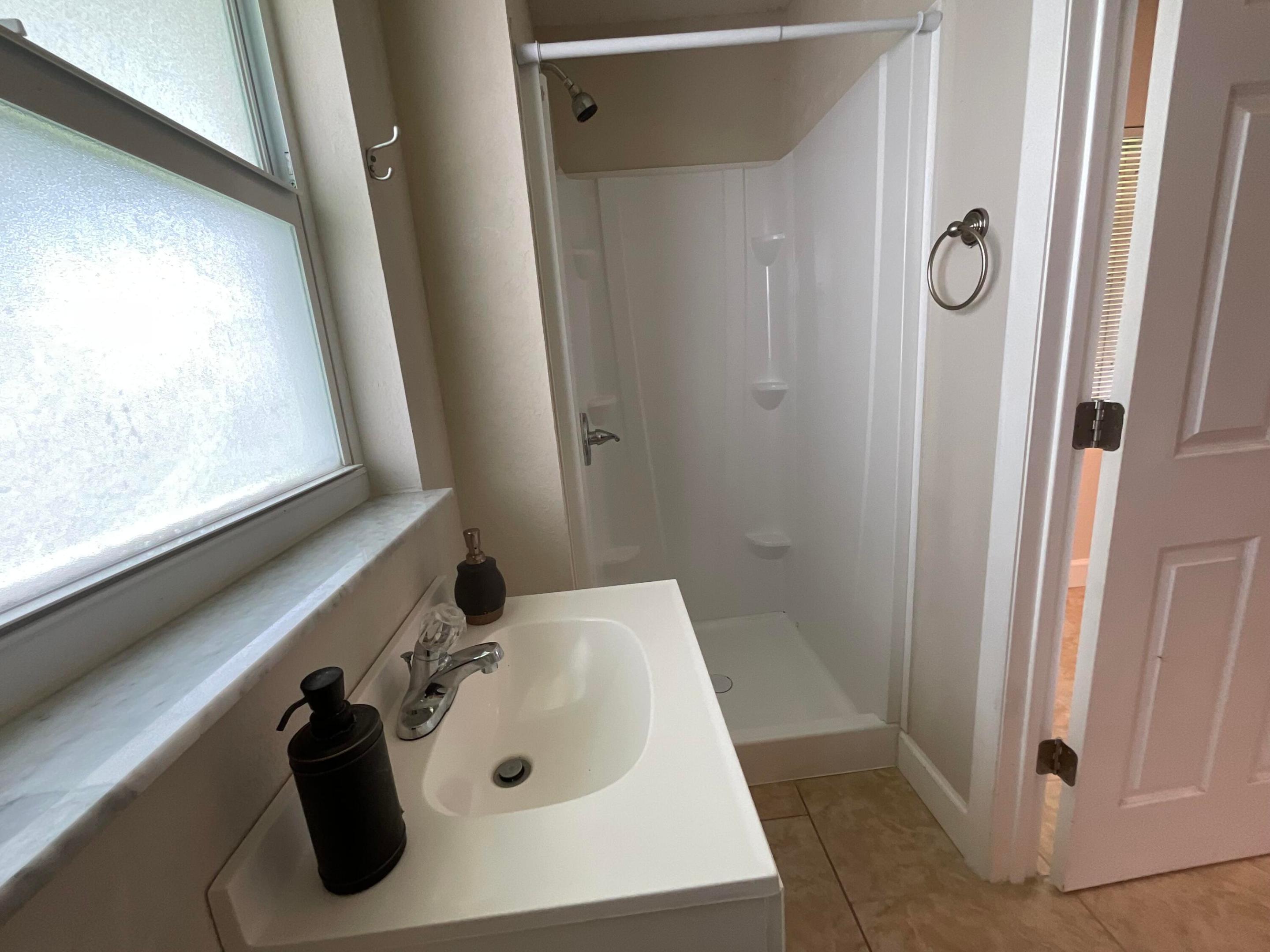 2016 Sw 16th Avenue Property Photo 7