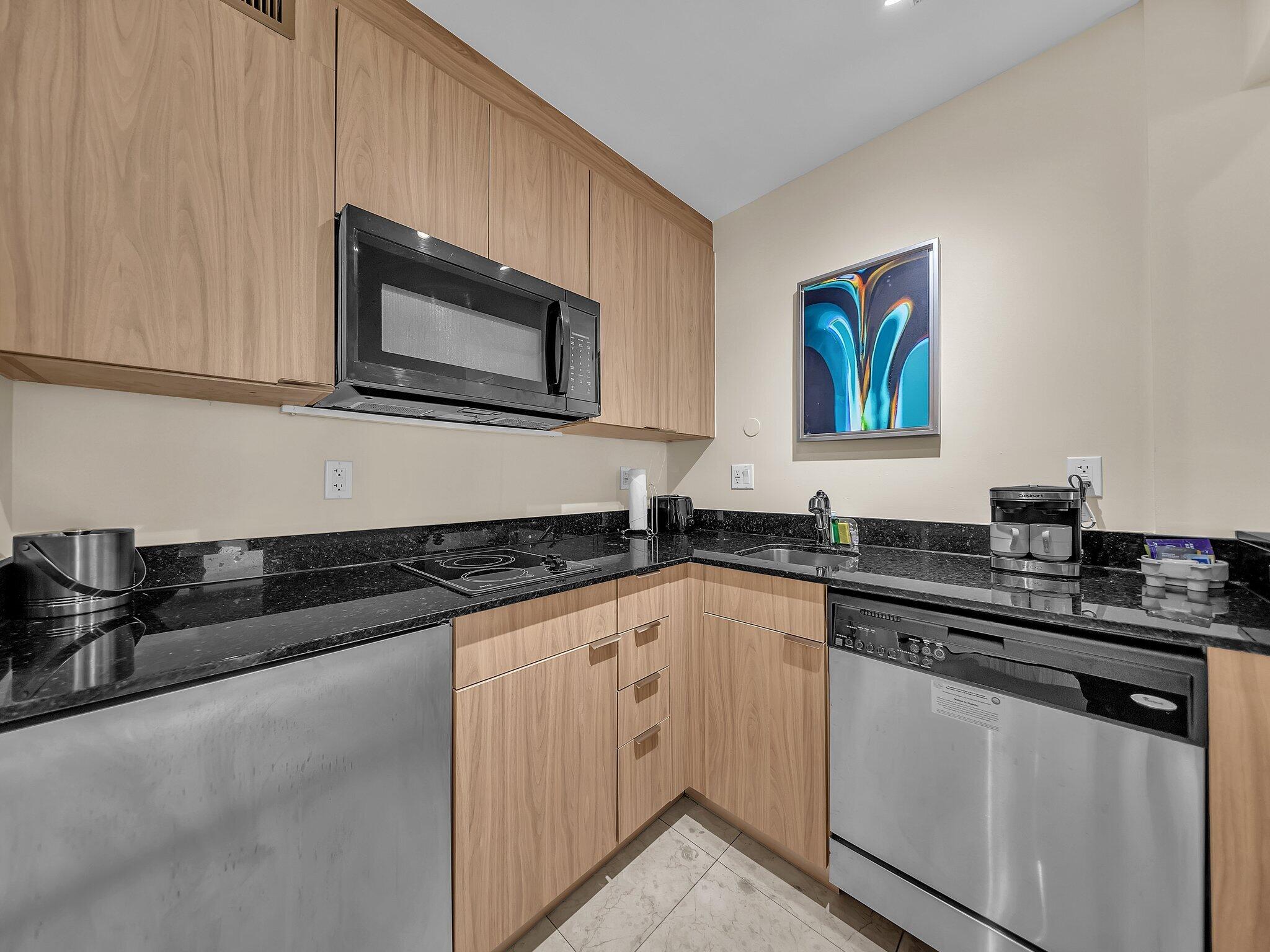 2670 E Sunrise Boulevard 323 Property Photo 5