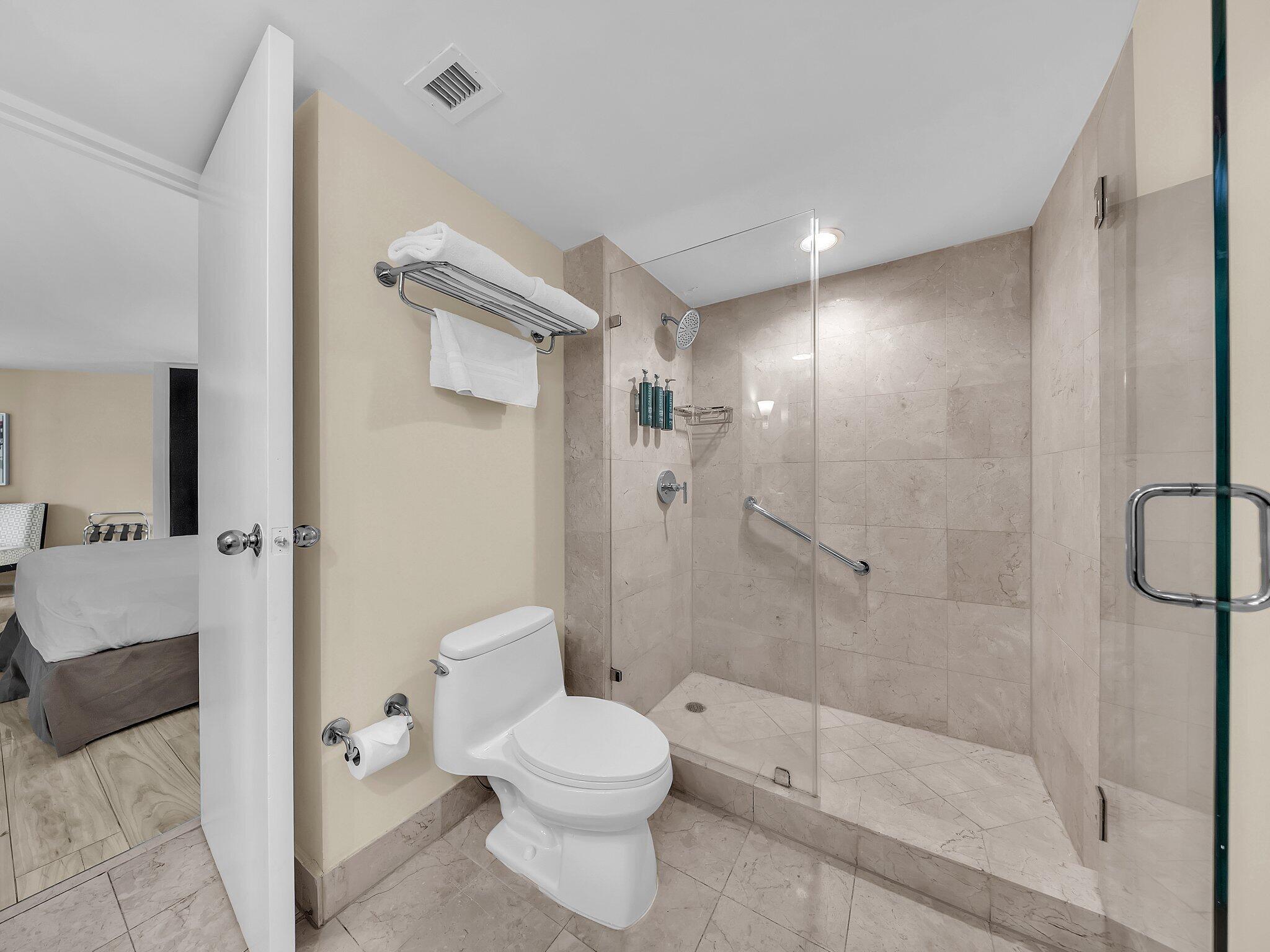 2670 E Sunrise Boulevard 323 Property Photo 15