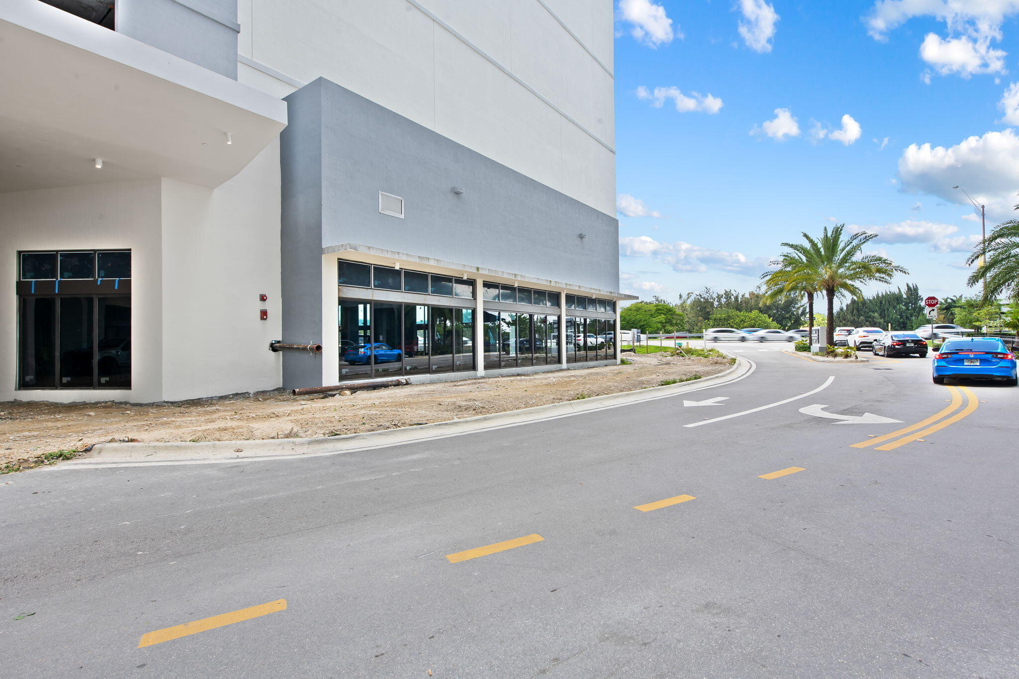 16375 Biscayne Boulevard Property Photo 13