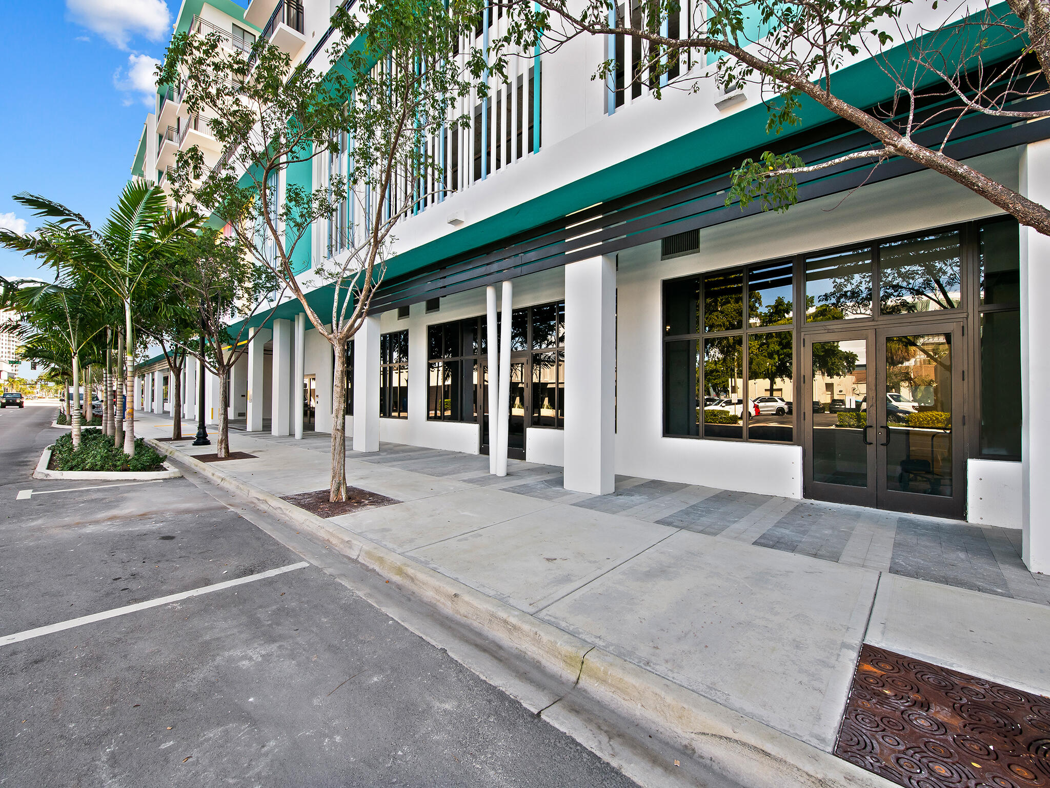 2001 Hollywood Boulevard Property Photo 40