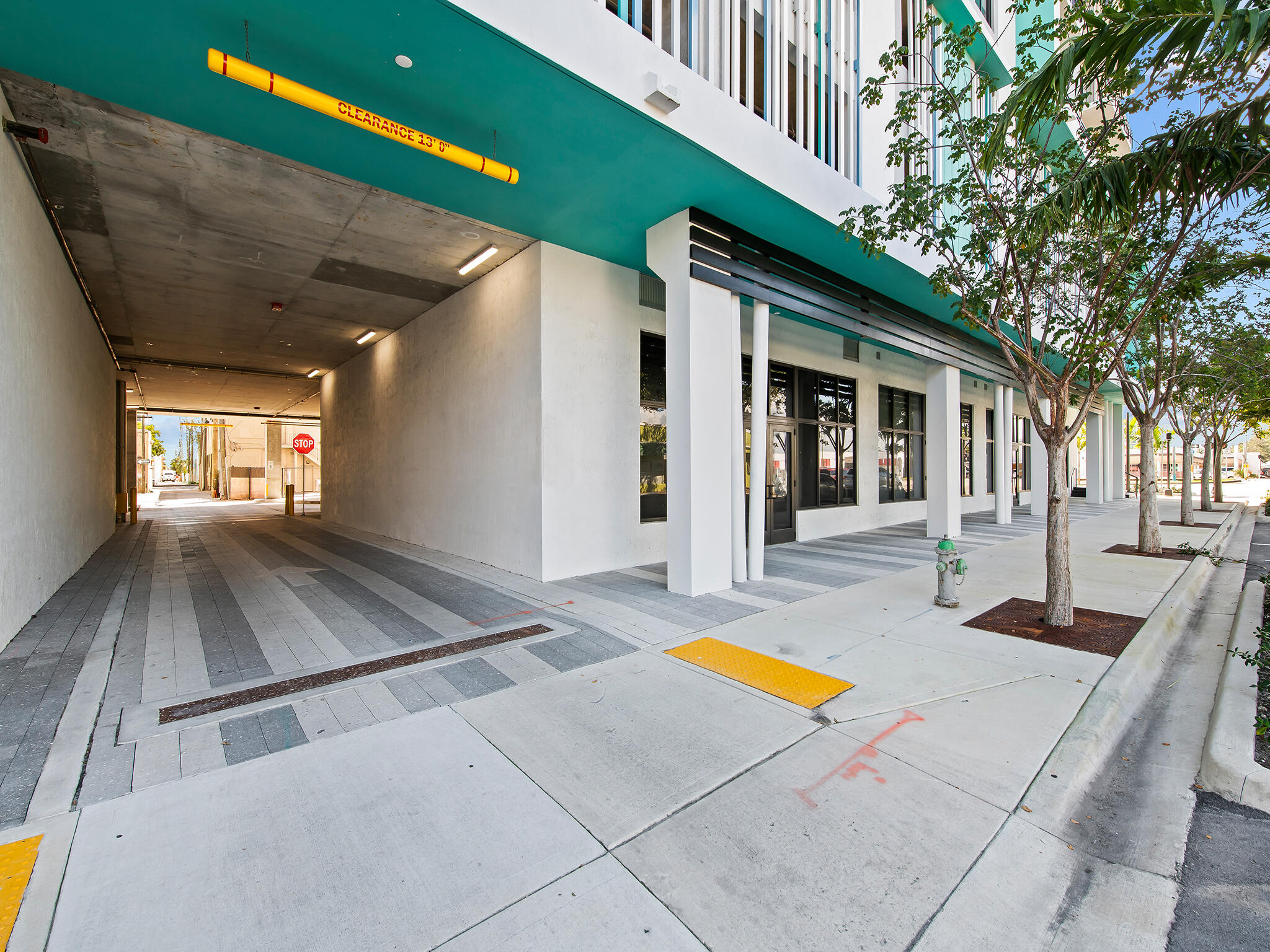 2001 Hollywood Boulevard Property Photo 41