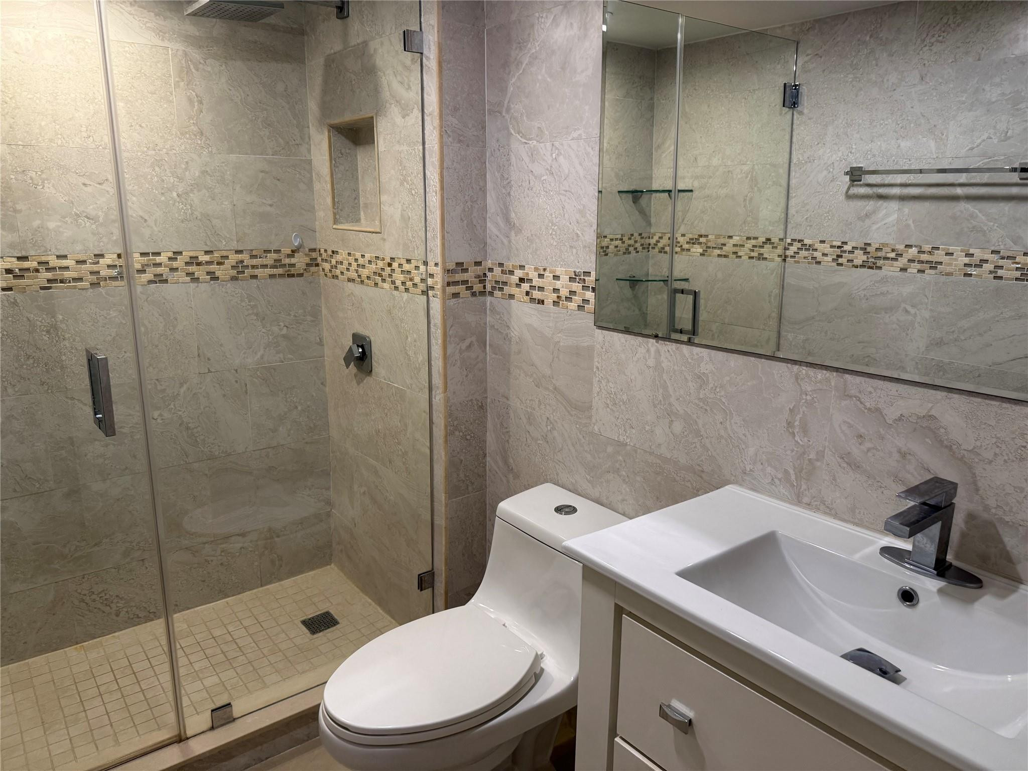 5100 N Ocean Boulevard 1504 Property Photo 10