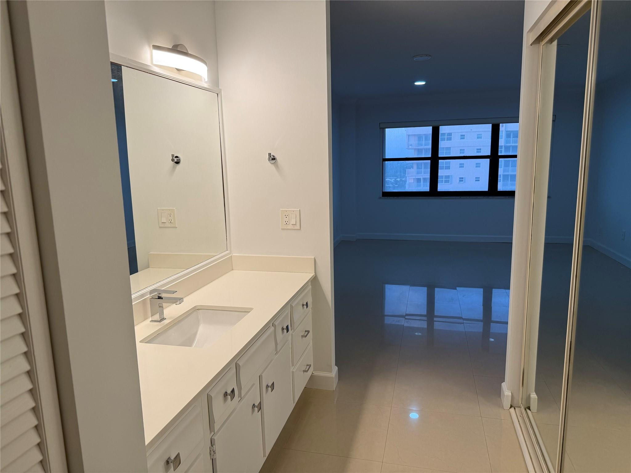 5100 N Ocean Boulevard 1504 Property Photo 18