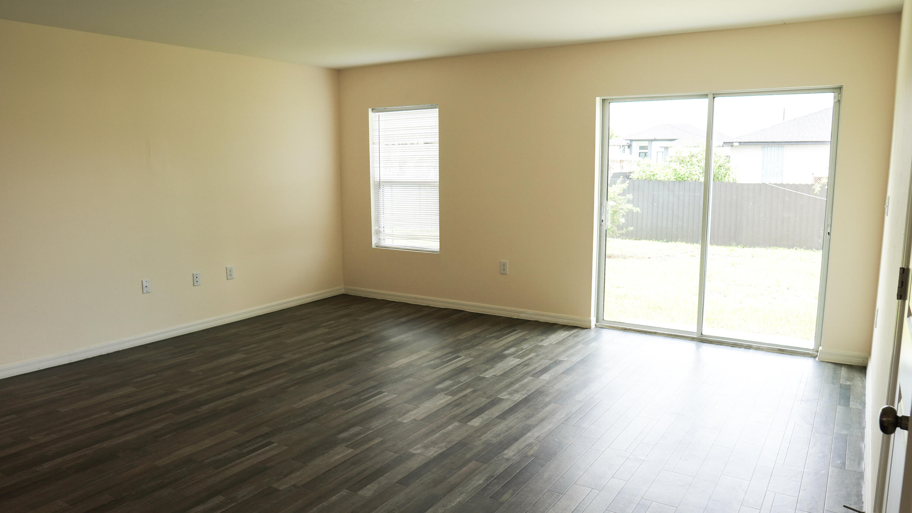 26 Ne 12th Terrace Property Photo 25