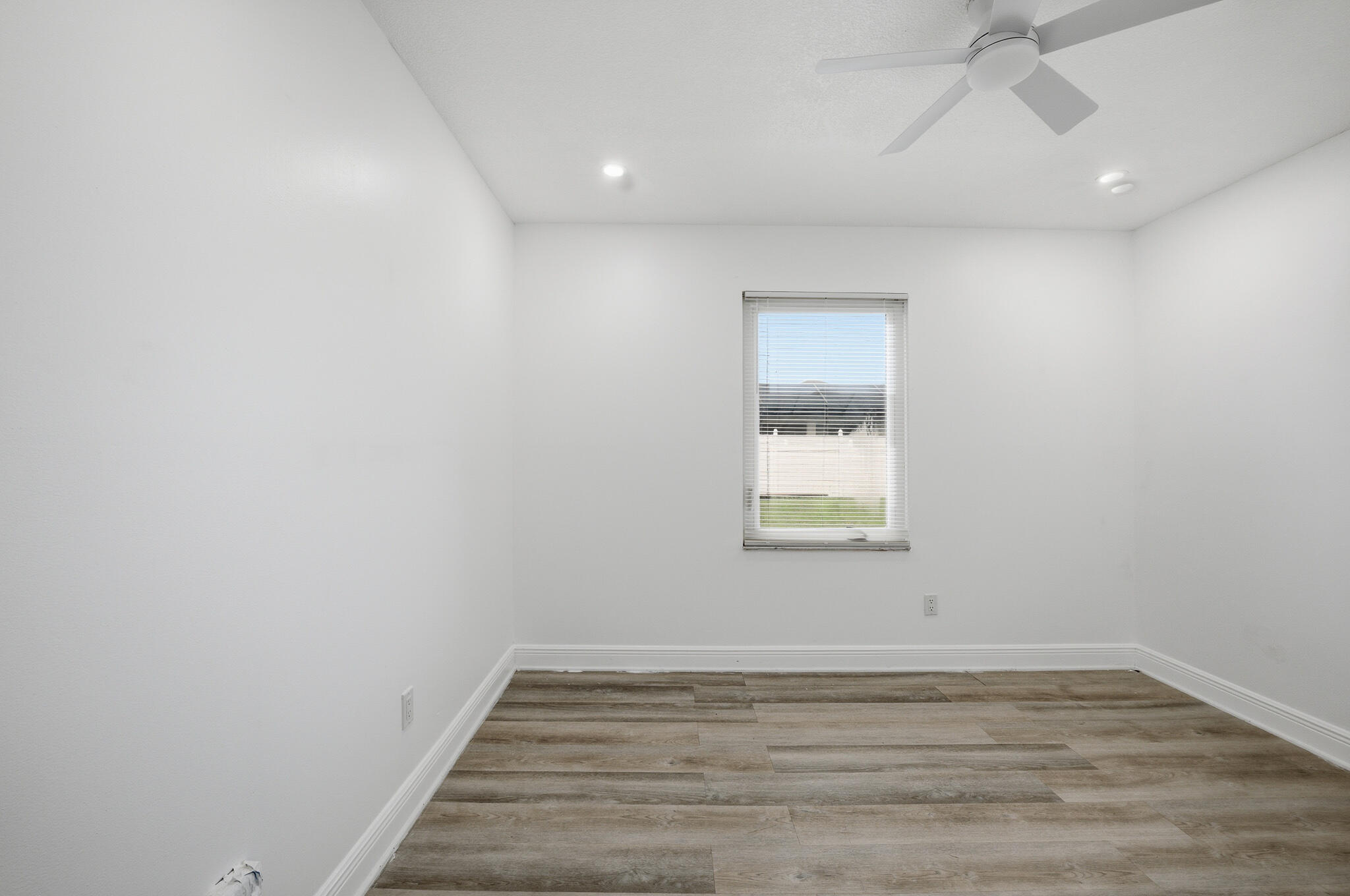 1051 Sw Dubois Avenue Property Photo 11