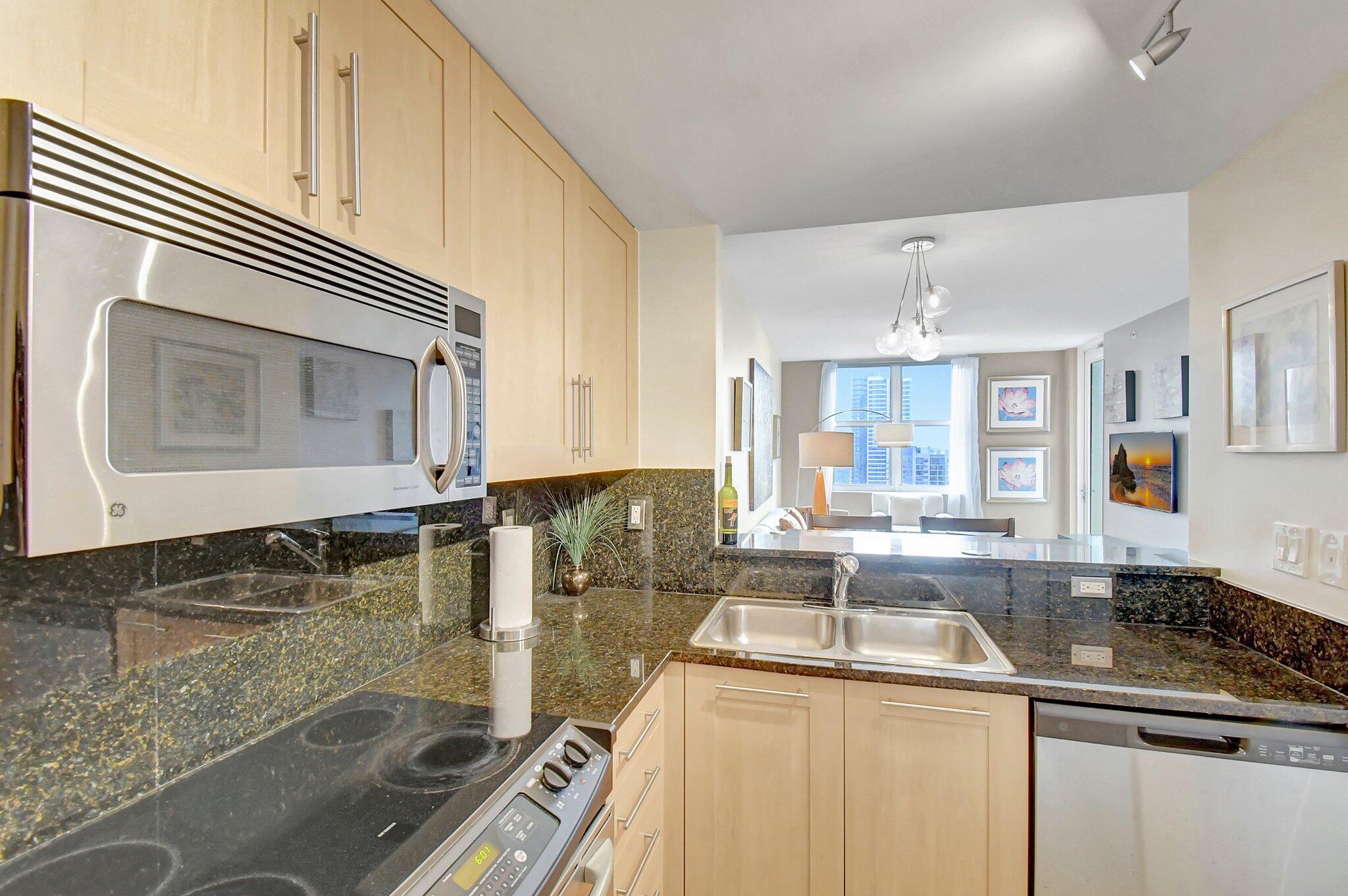 511 Se 5th Avenue 2315 Property Photo 17