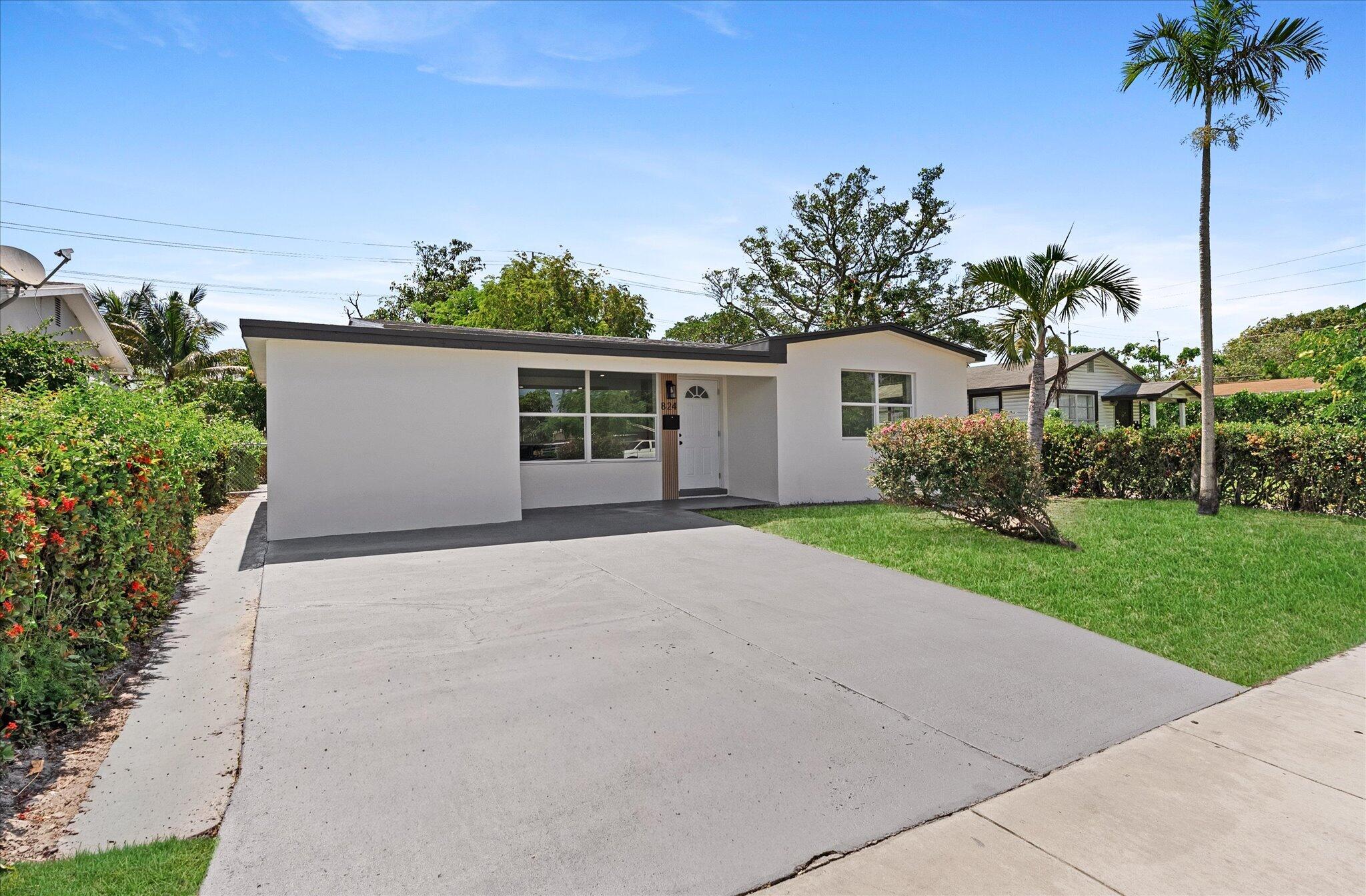 824 S F Street Property Photo 1
