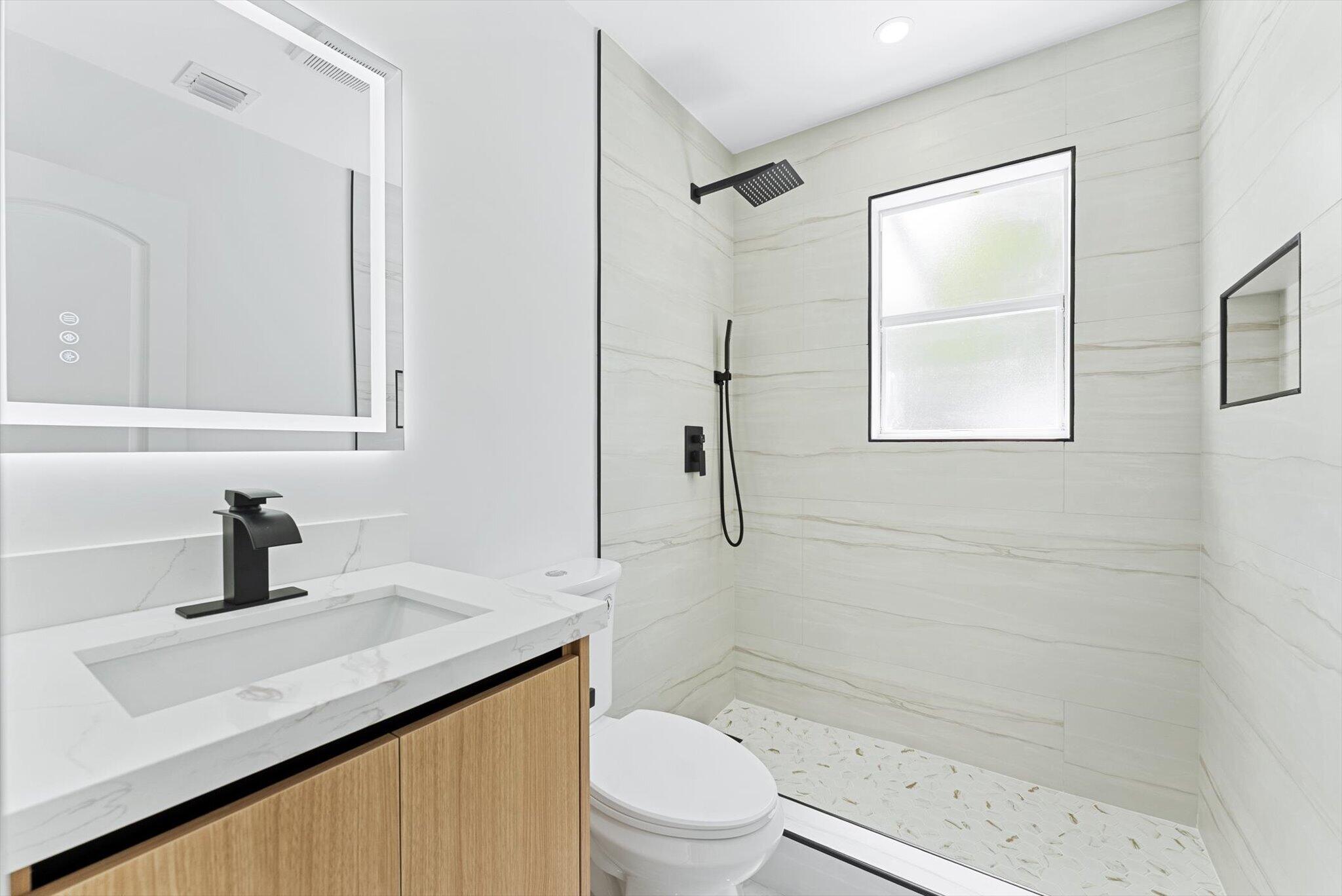 824 S F Street Property Photo 18