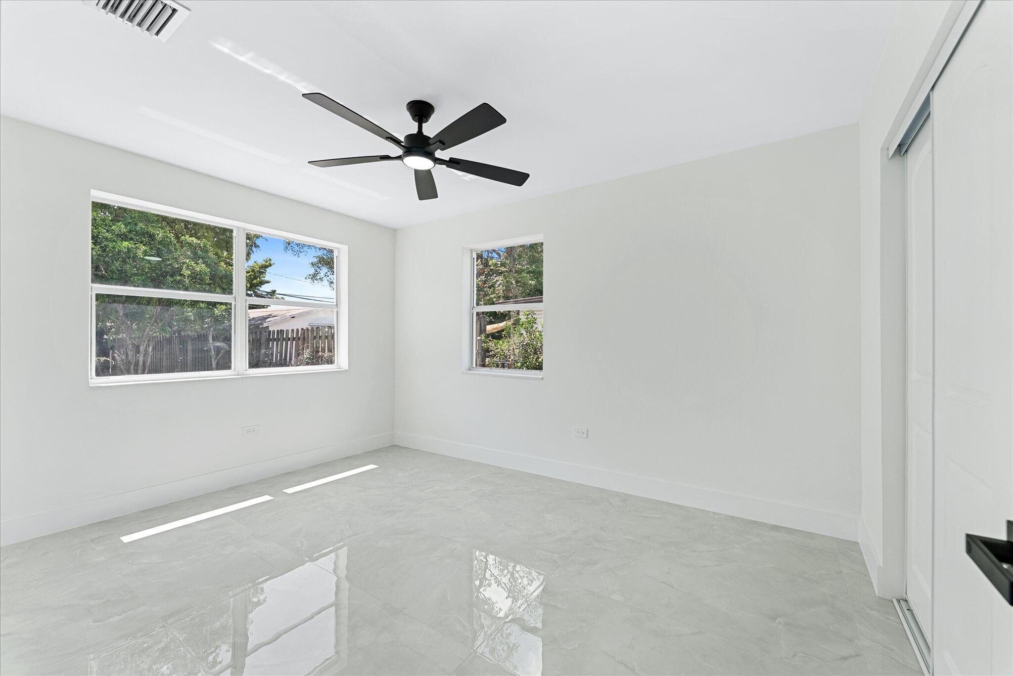 824 S F Street Property Photo 19