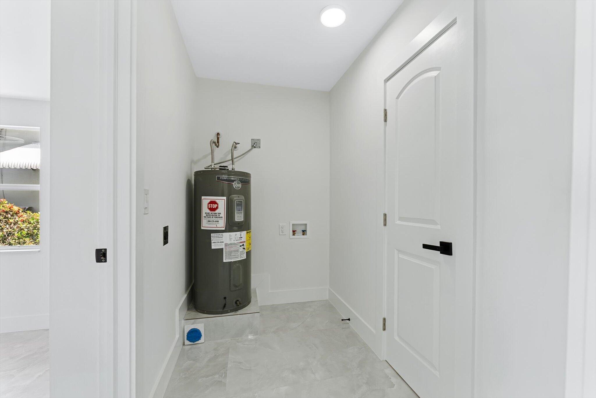 824 S F Street Property Photo 21
