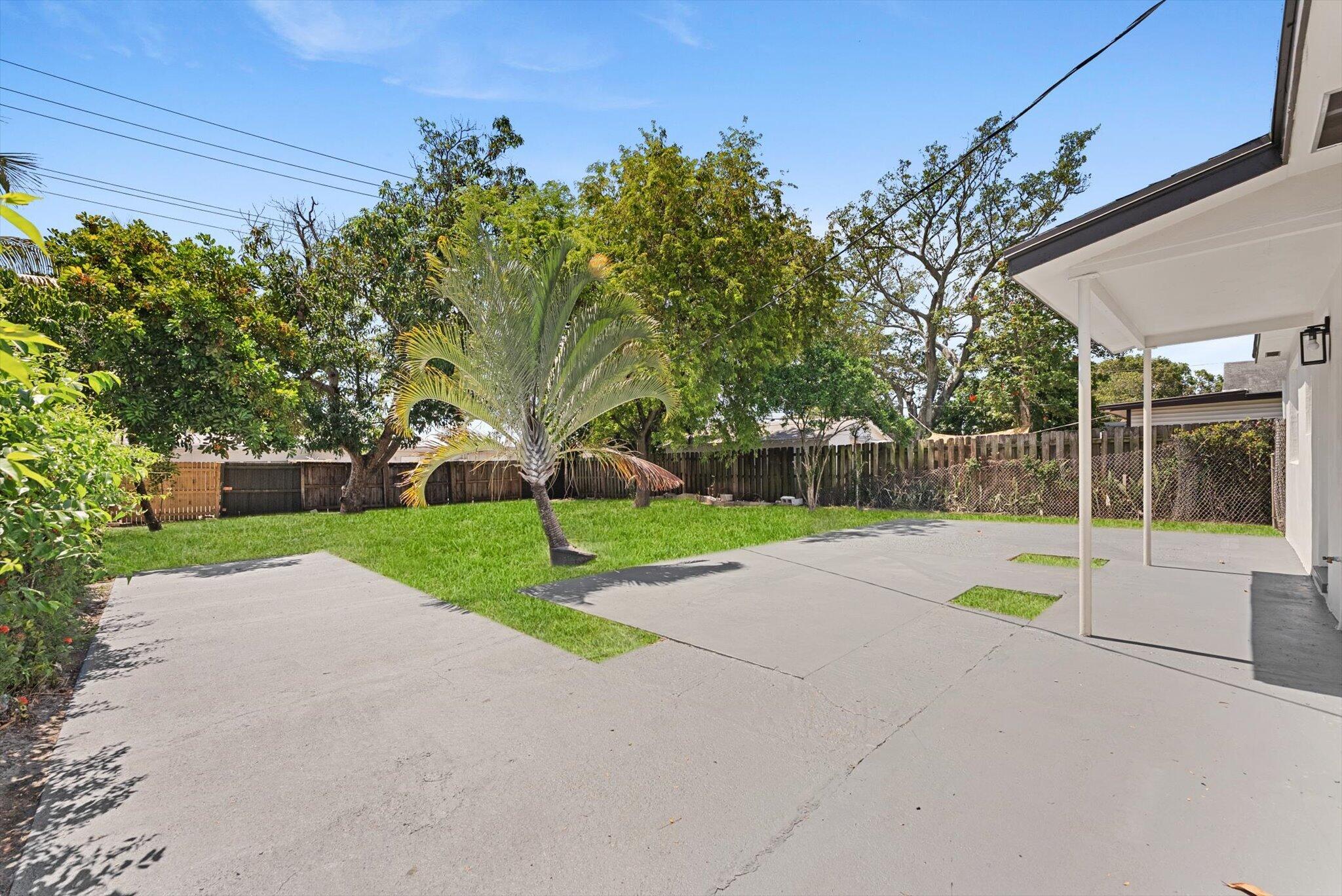 824 S F Street Property Photo 24