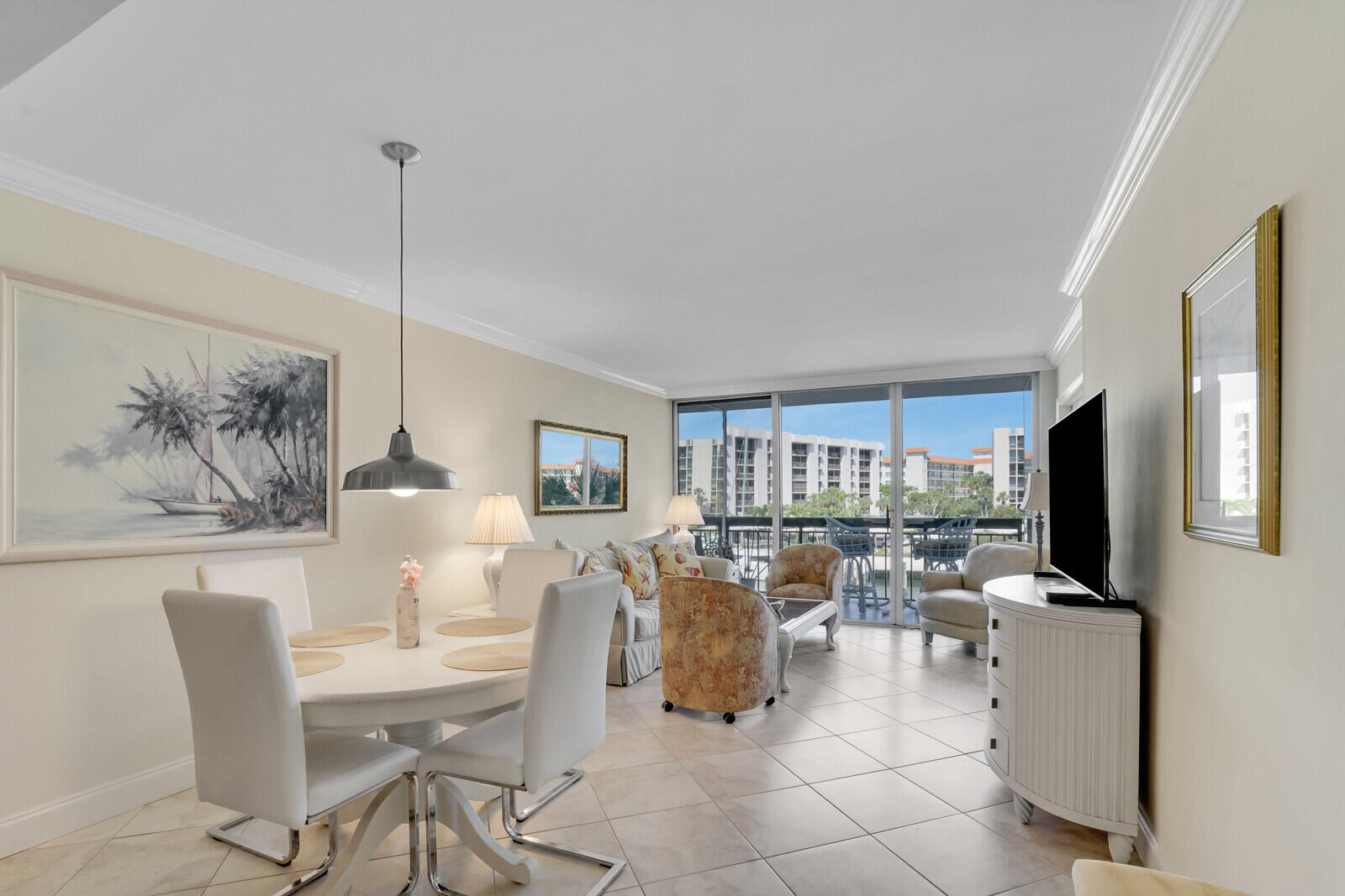 2687 N Ocean Boulevard G-305 Property Photo 11