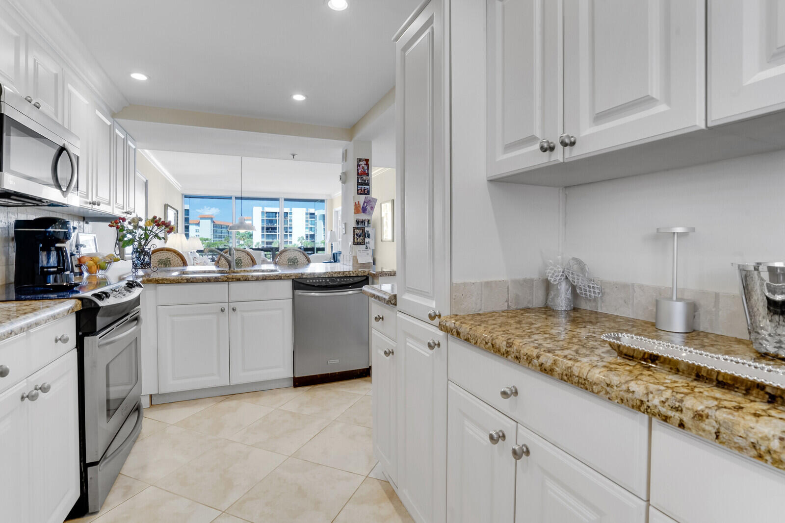 2687 N Ocean Boulevard G-305 Property Photo 17