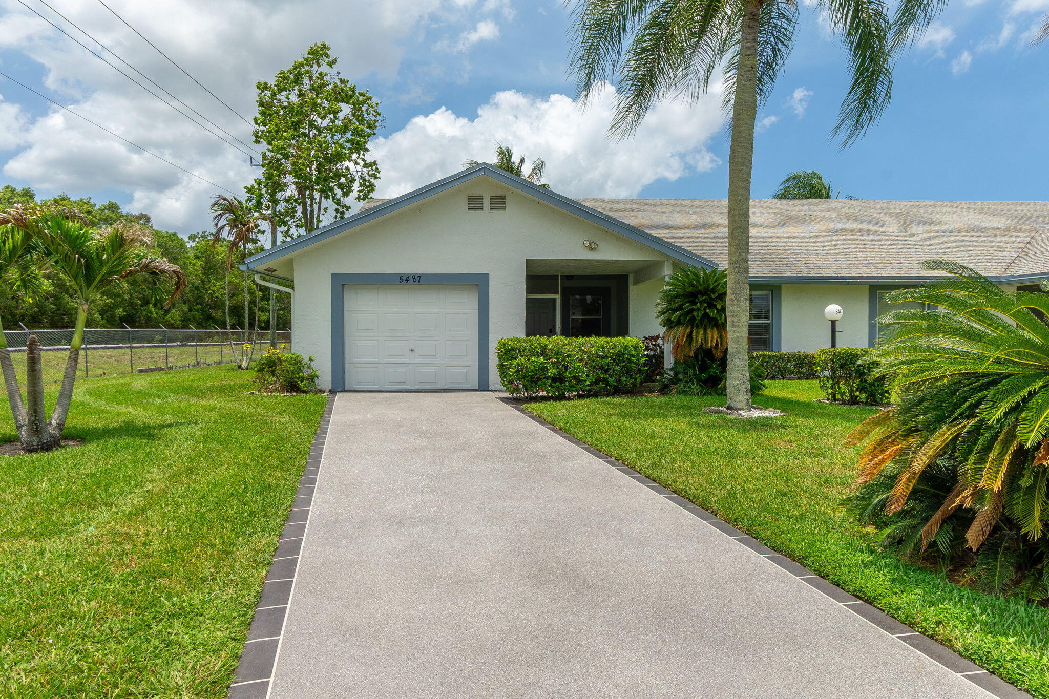 5487 Crystal Anne Drive Property Photo 1