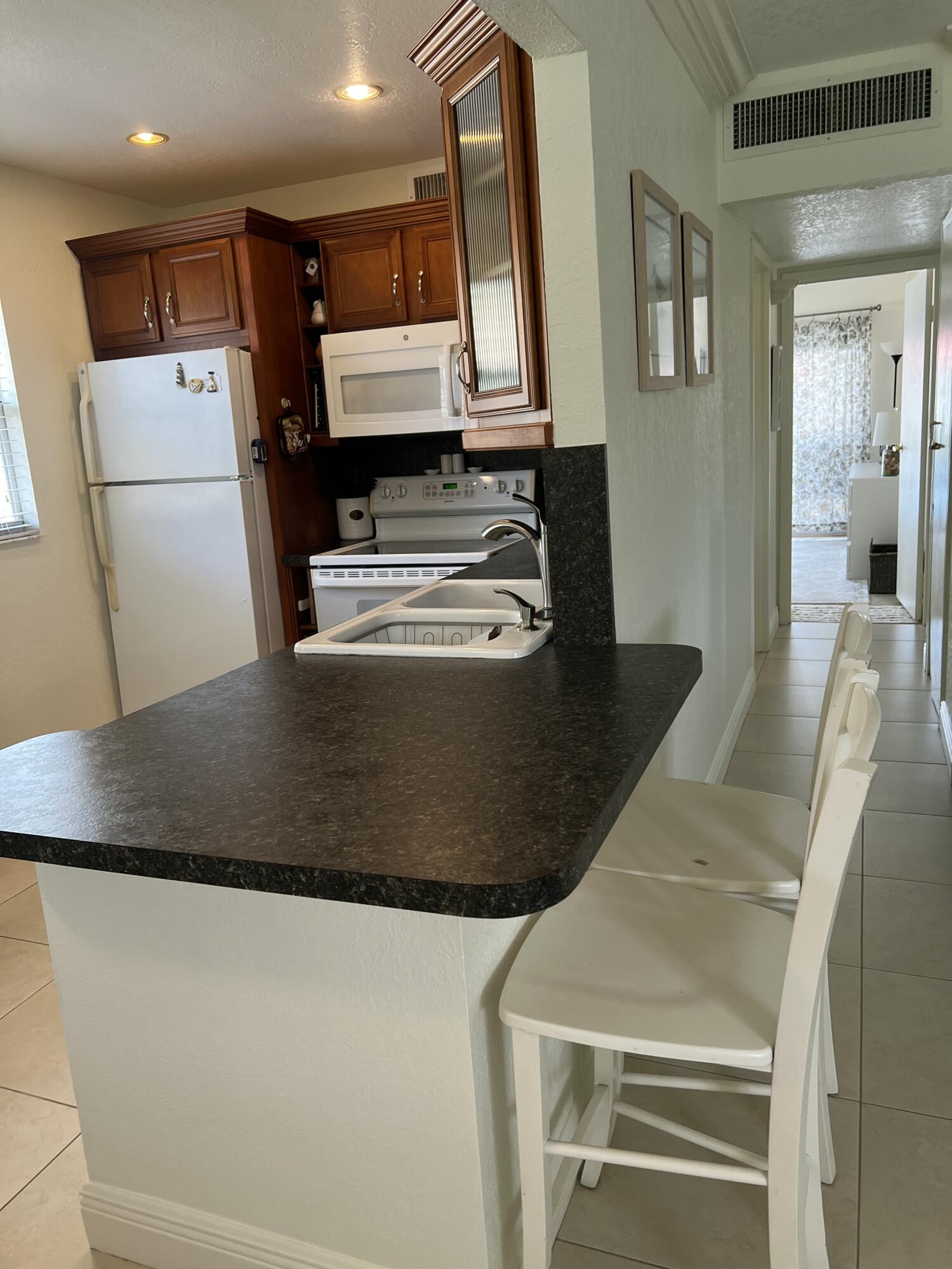 84 Saxony B Property Photo 10