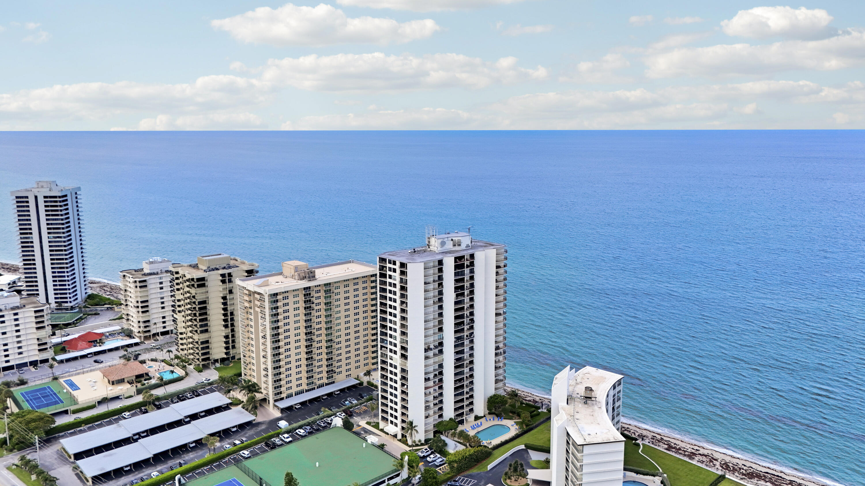 5420 N Ocean Drive 204 Property Photo 16