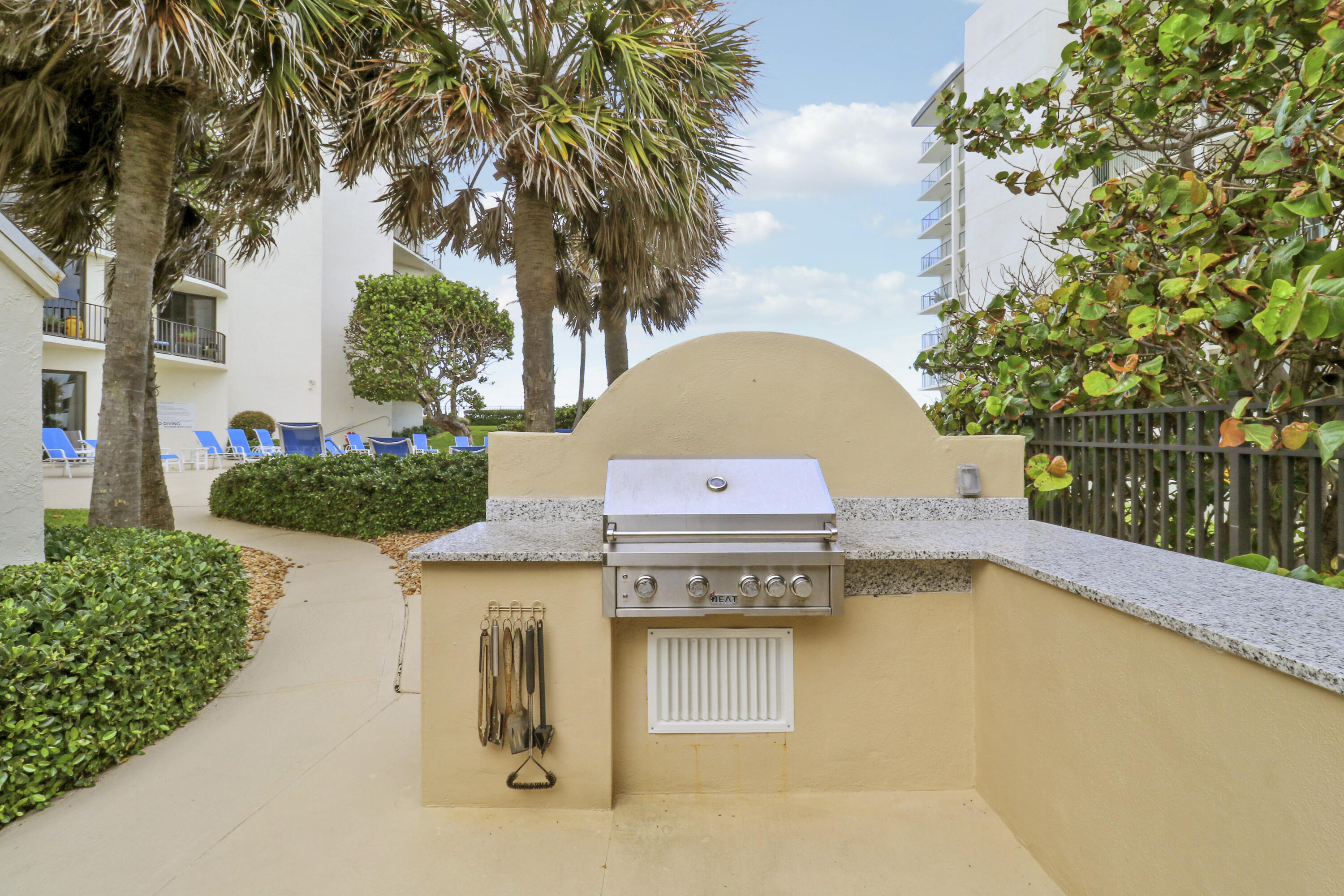 5420 N Ocean Drive 204 Property Photo 23