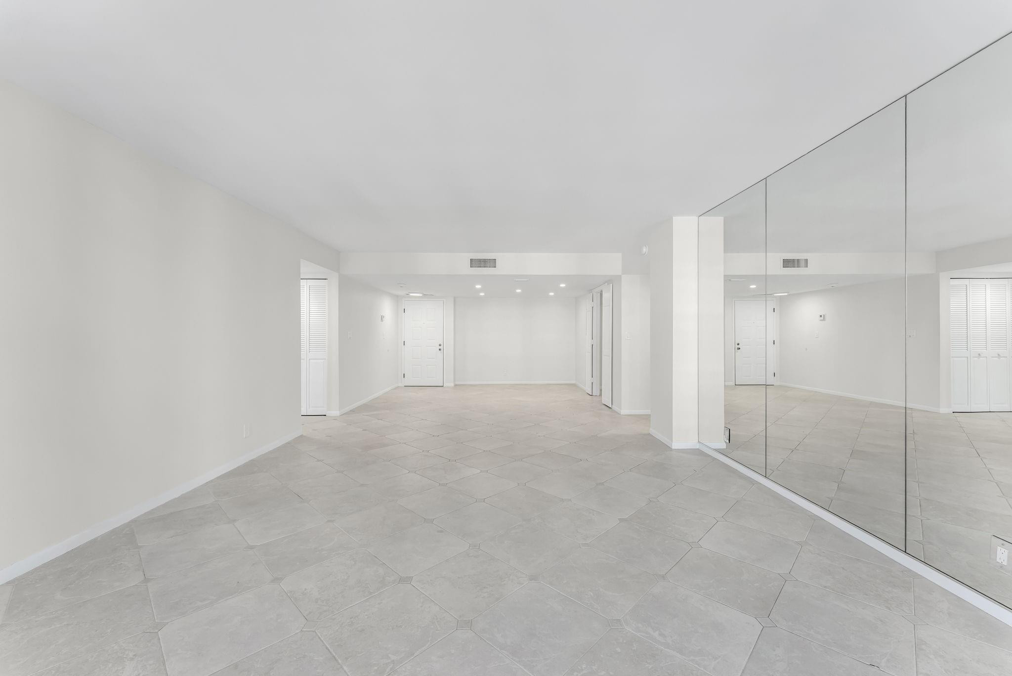 5000 N Ocean Boulevard 908 Property Photo 9