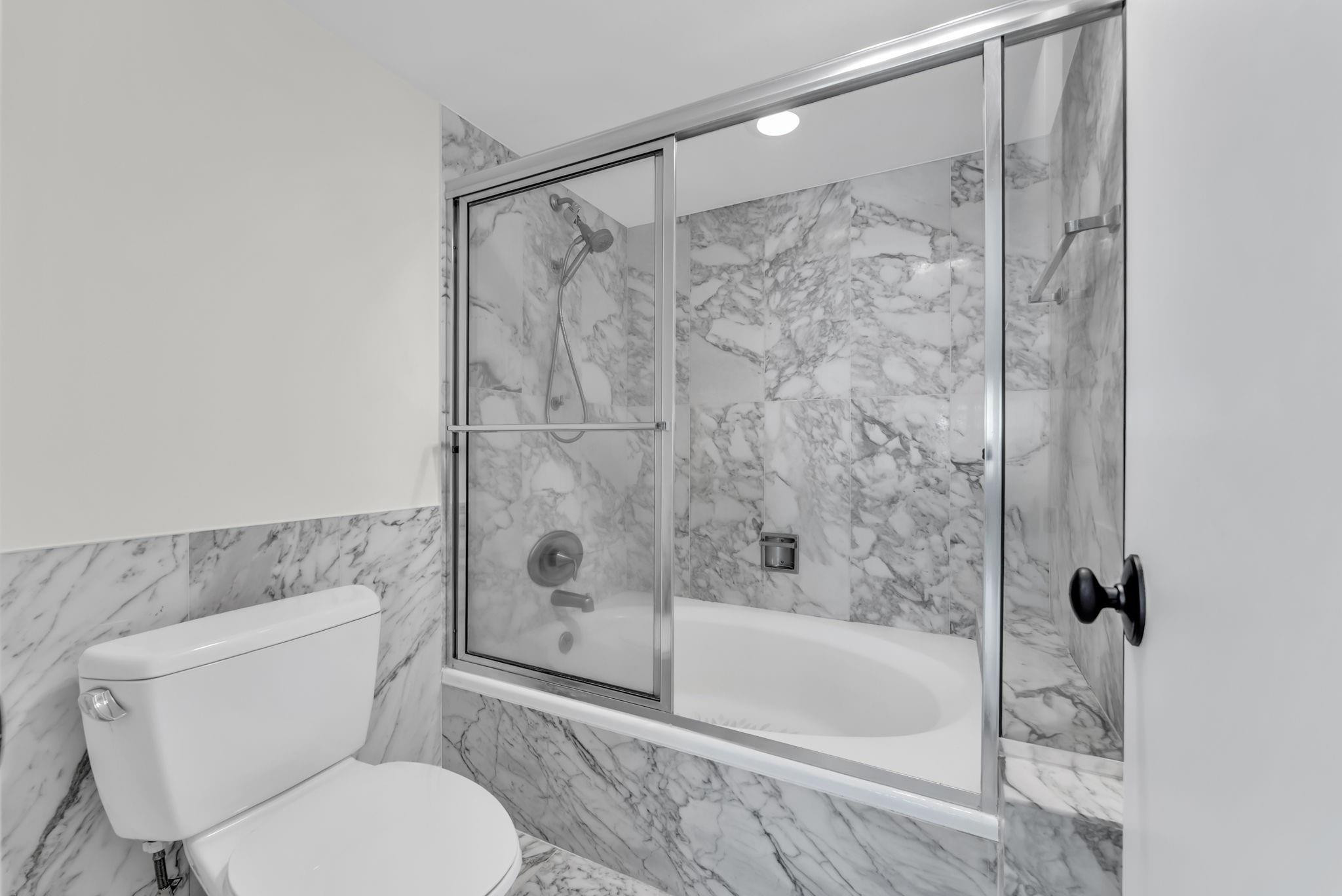 5000 N Ocean Boulevard 908 Property Photo 17