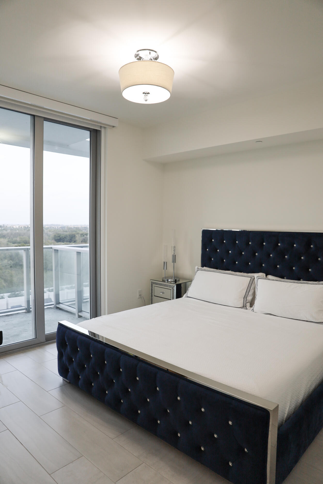 2000 Metropica Way 811 Property Photo 10