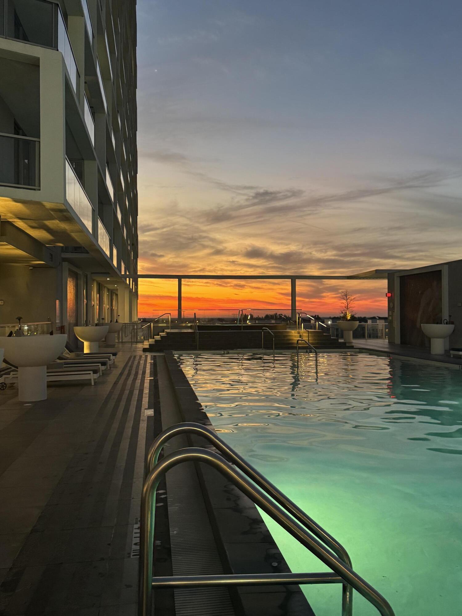 2000 Metropica Way 811 Property Photo 16