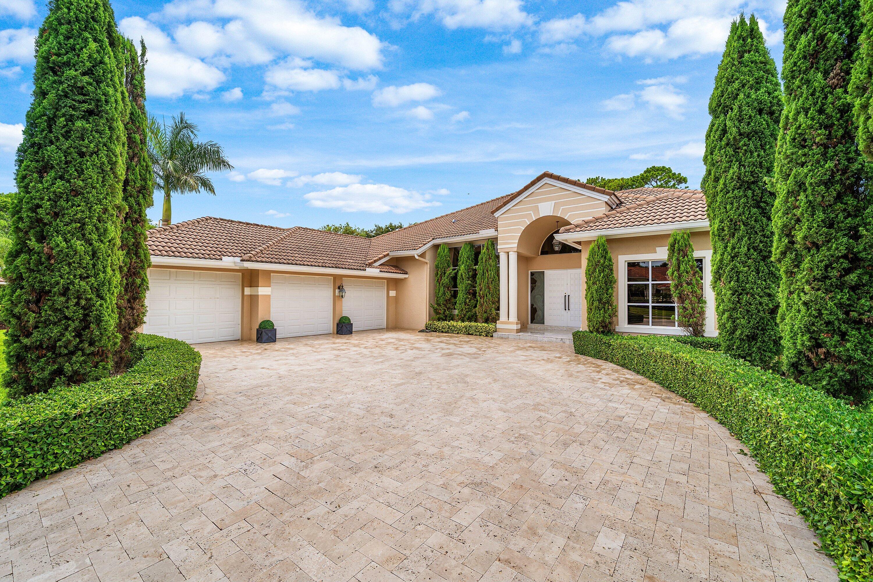 1697 Mayacoo Lakes Boulevard Property Photo 1