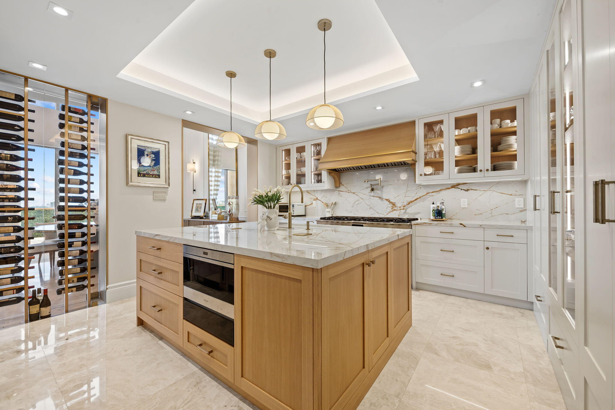 3501 N Ocean Drive Ph 7 Property Photo 8