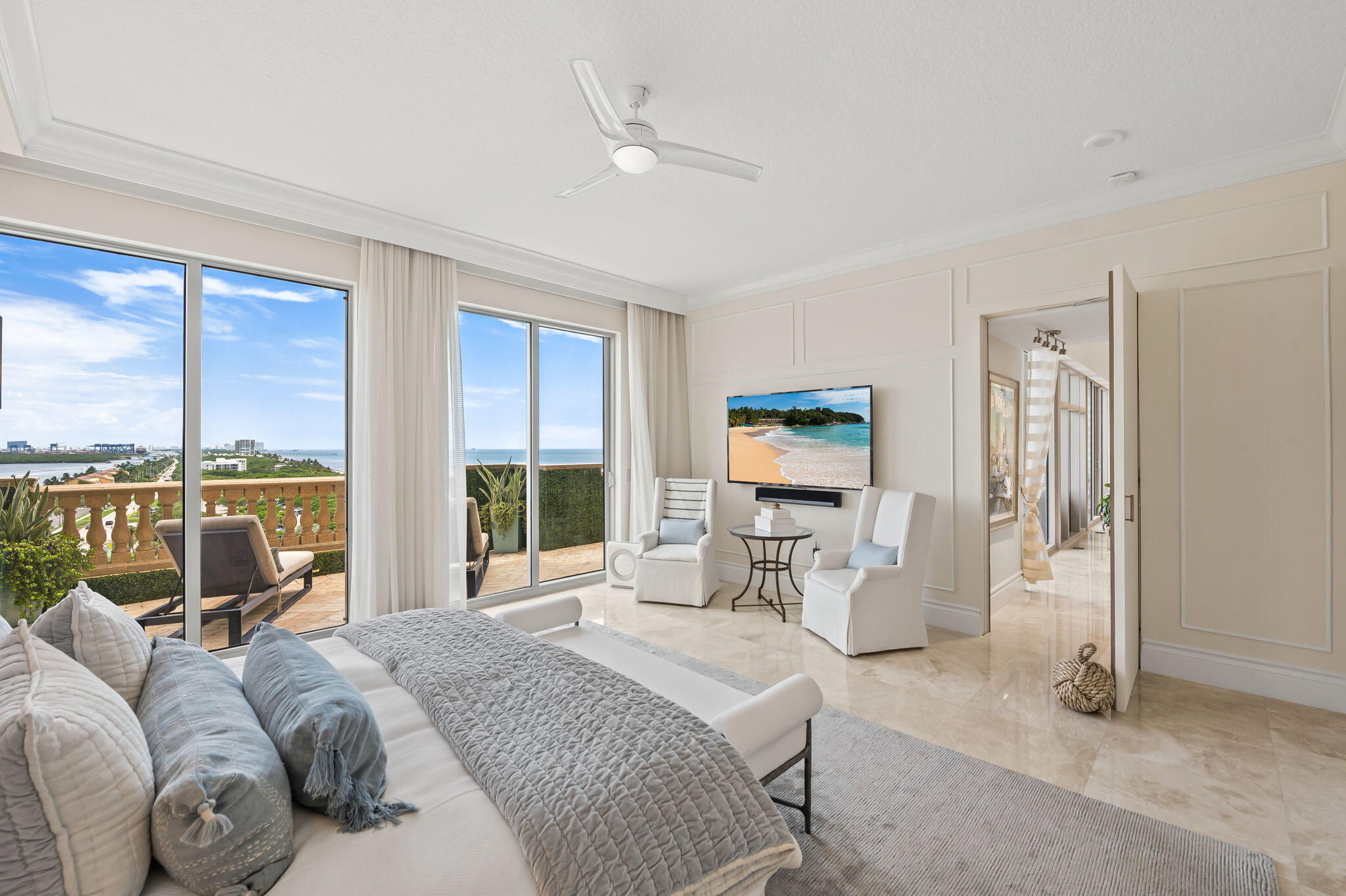 3501 N Ocean Drive Ph 7 Property Photo 26