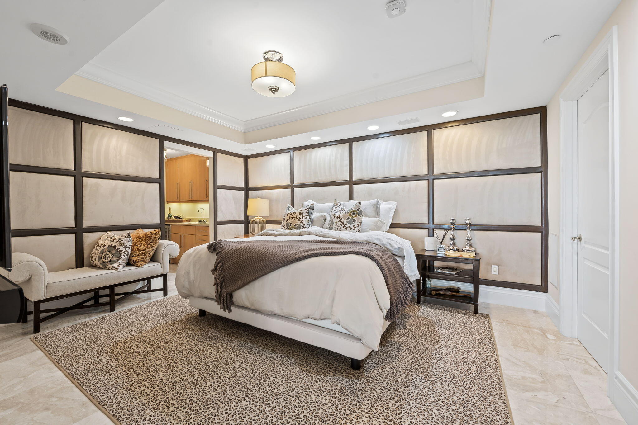 3501 N Ocean Drive Ph 7 Property Photo 31