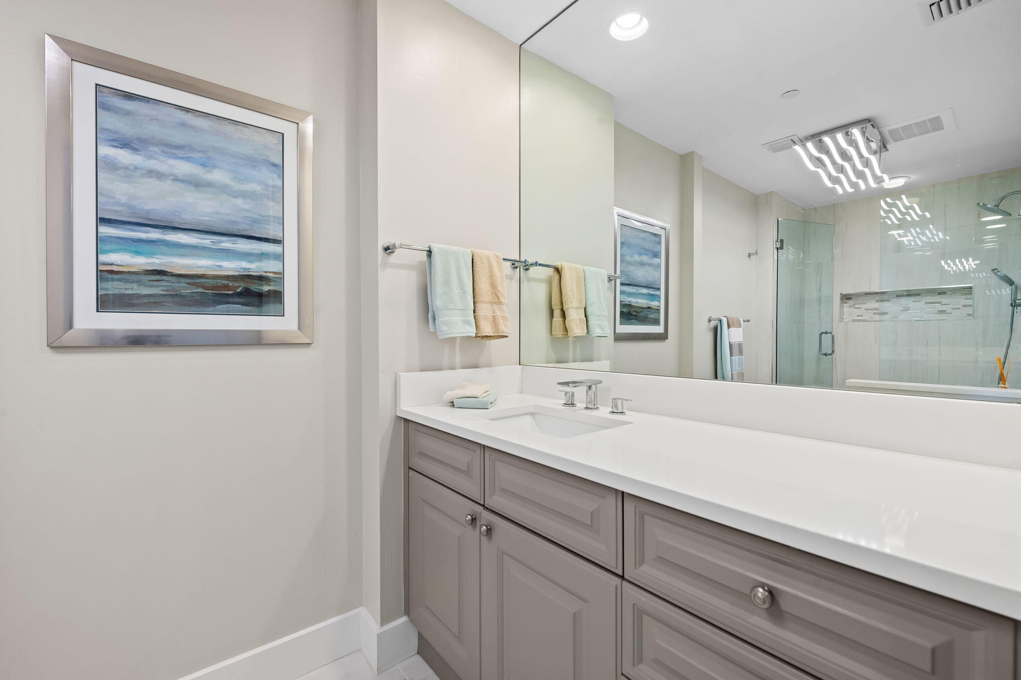 3501 N Ocean Drive Ph 7 Property Photo 35