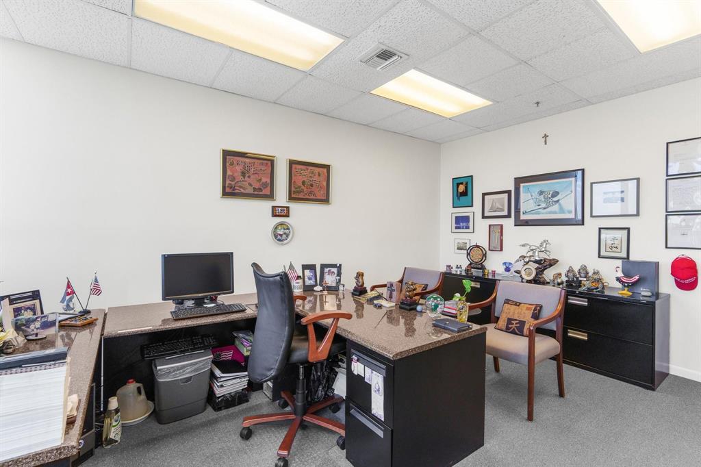 2455 E Sunrise Boulevard 802 Property Photo 8