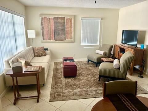 638 Snug Harbor Drive E11 Property Photo 6