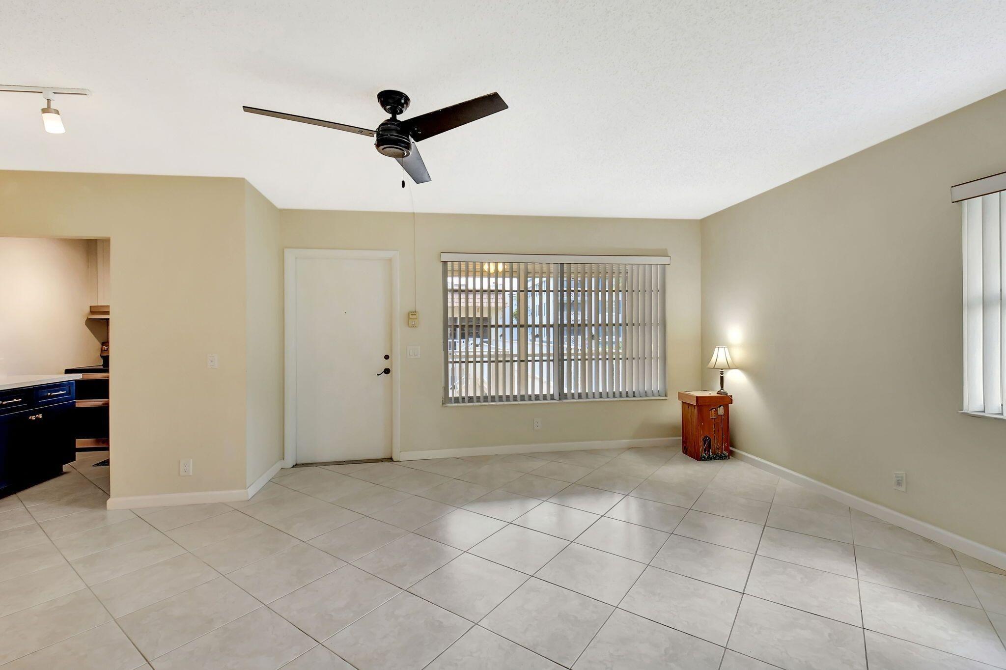 638 Snug Harbor Drive E11 Property Photo 7