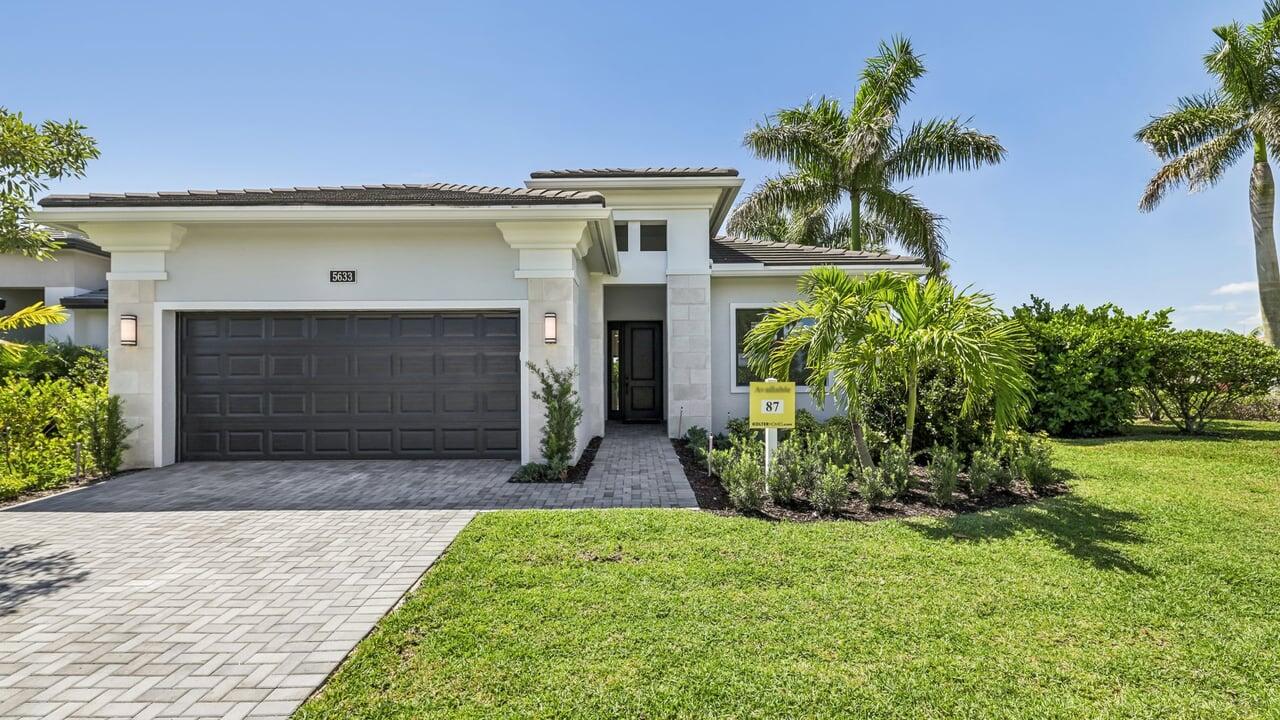 5633 Saint Armands Way Property Photo 1