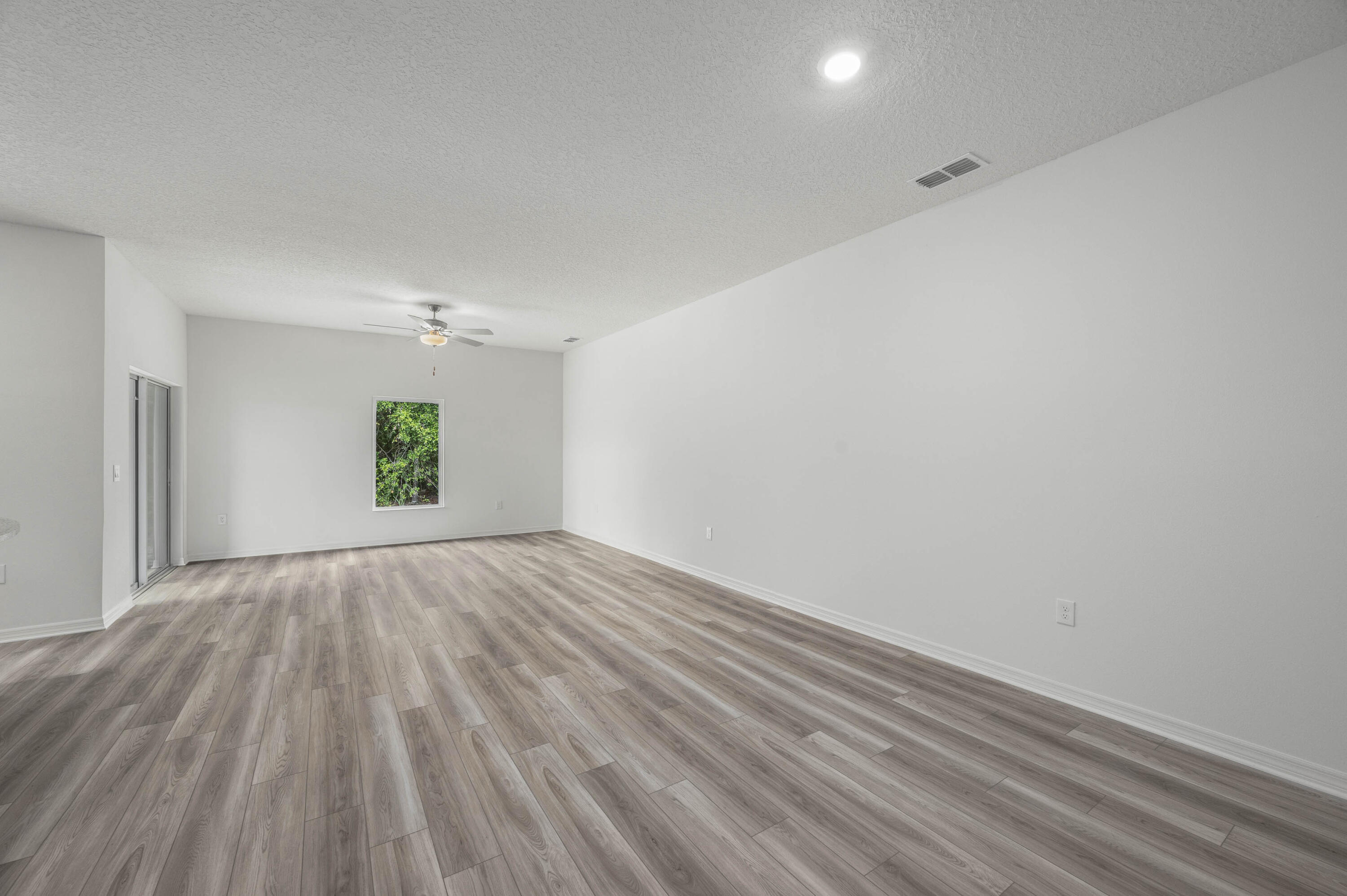 7885 103rd Court Property Photo 25