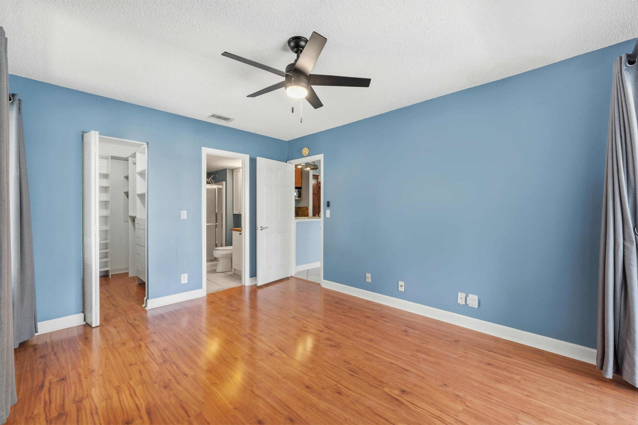 6314 Chasewood Drive E Property Photo 12