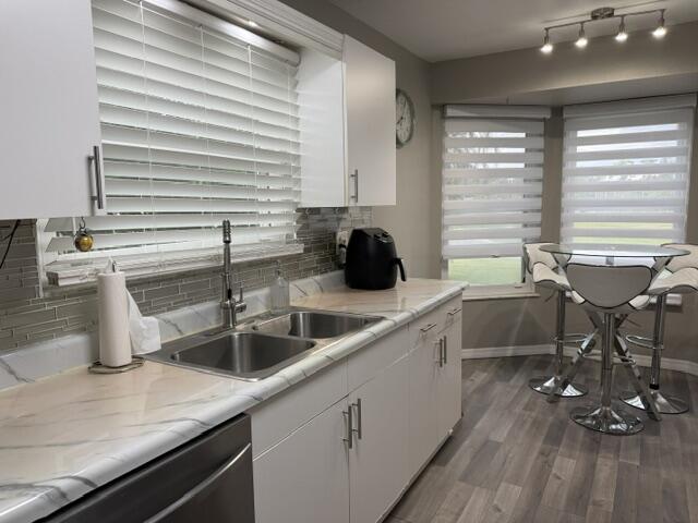 1478 Se Larkwood Circle Property Photo 12