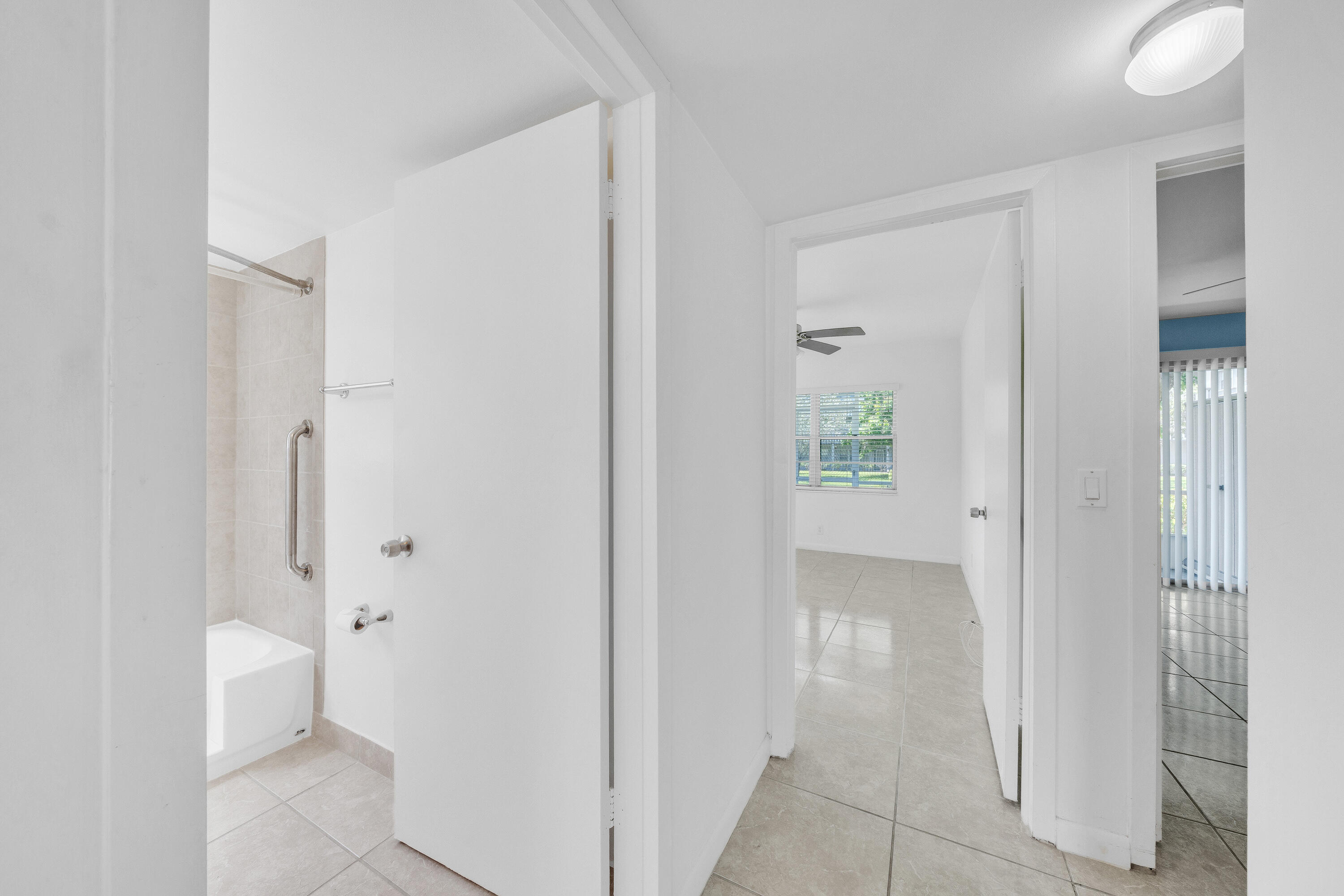 169 Suffolk E Property Photo 16