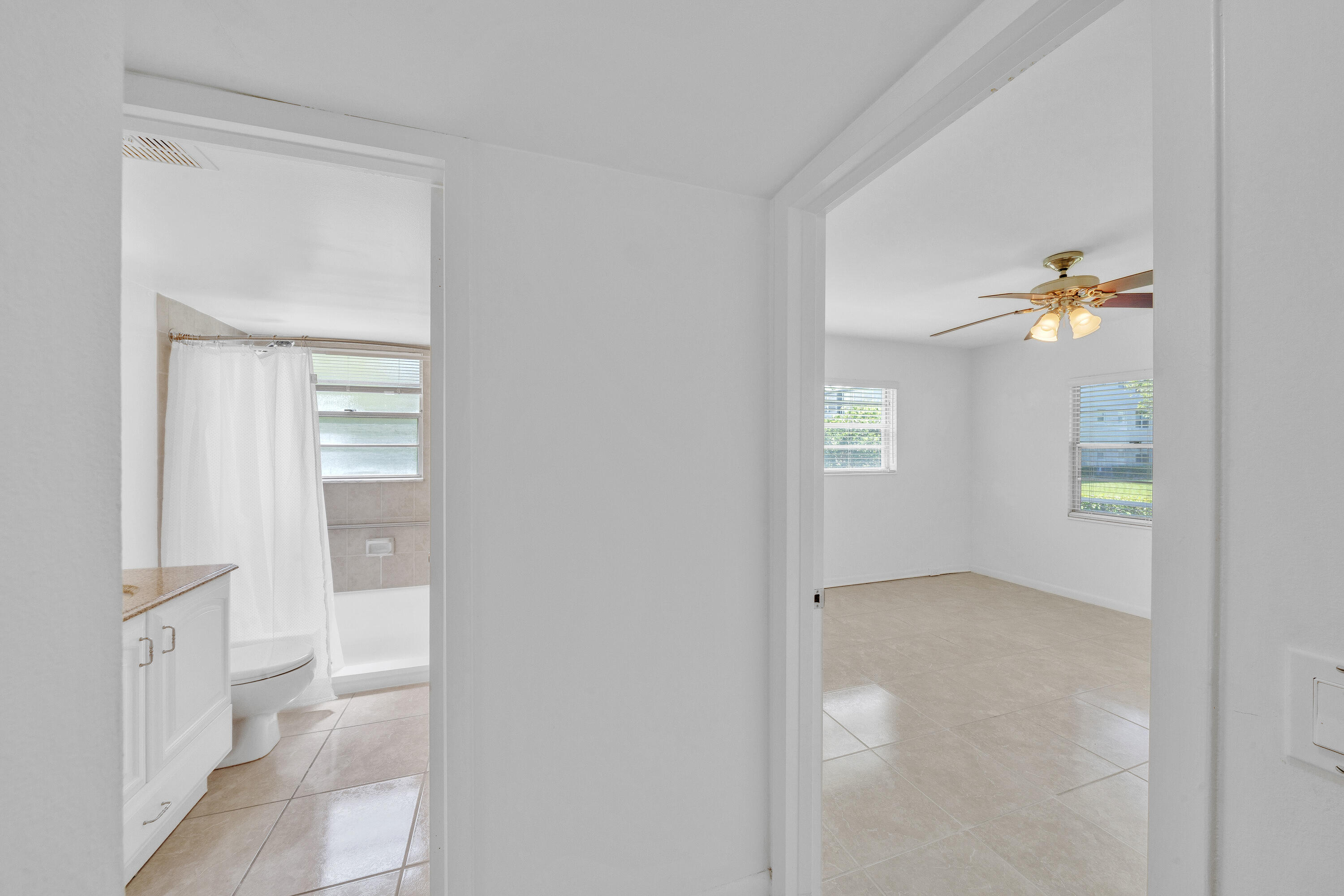 169 Suffolk E Property Photo 23